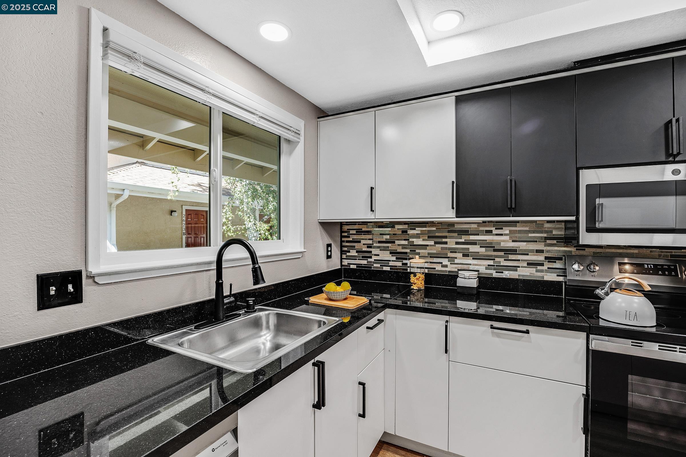Photo #14: 41104656 Listing: Photo #14