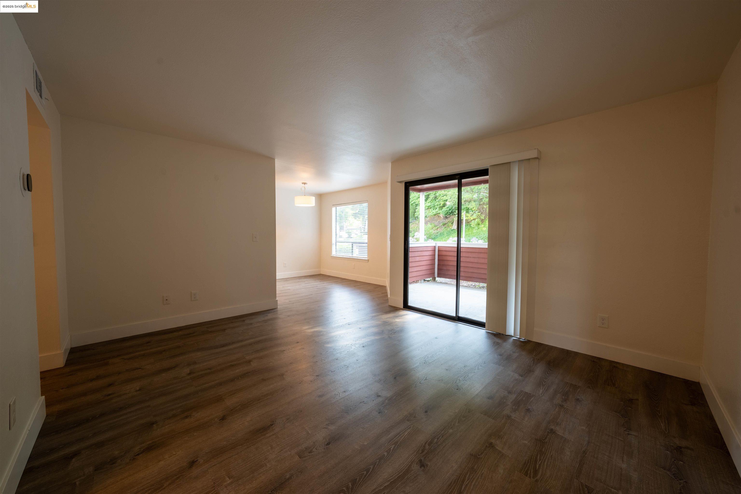 Photo #3: 41104658 Listing 