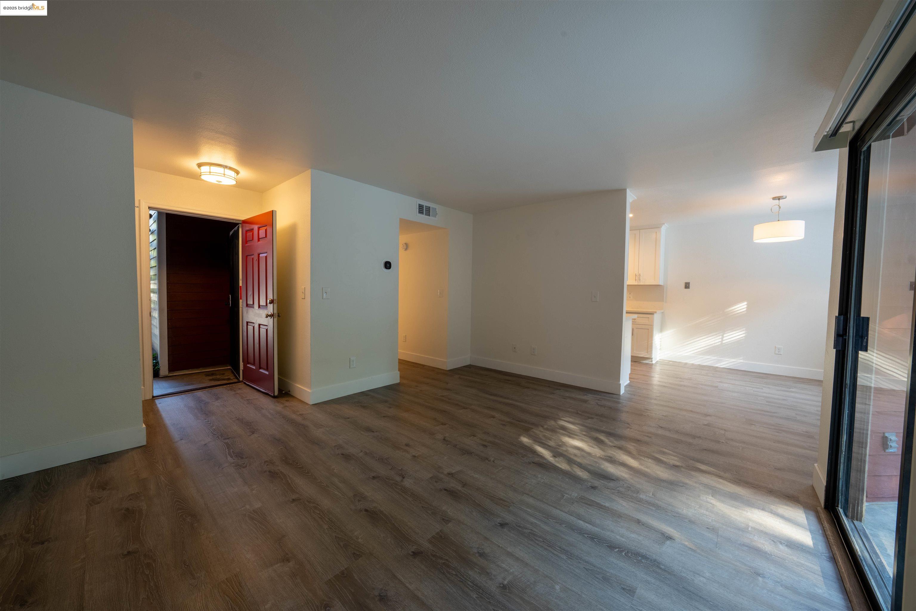 Photo #4: 41104658 Listing 