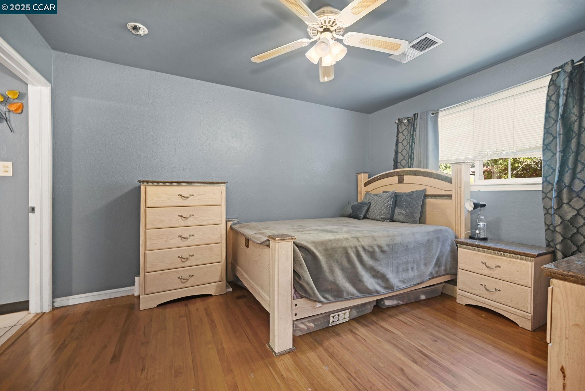 Detail Gallery Image 16 of 22 For 2543 Montgomery Ave, Concord,  CA 94519 - 3 Beds | 2 Baths