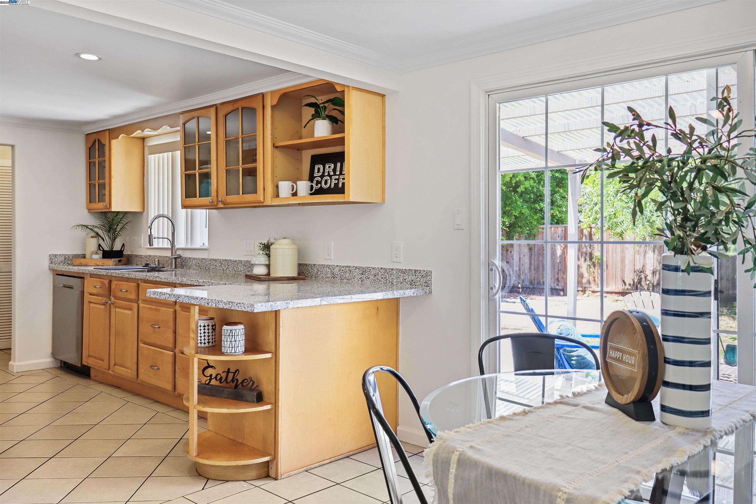 Detail Gallery Image 18 of 41 For 3025 Gratton Way, Concord,  CA 94520 - 3 Beds | 2 Baths