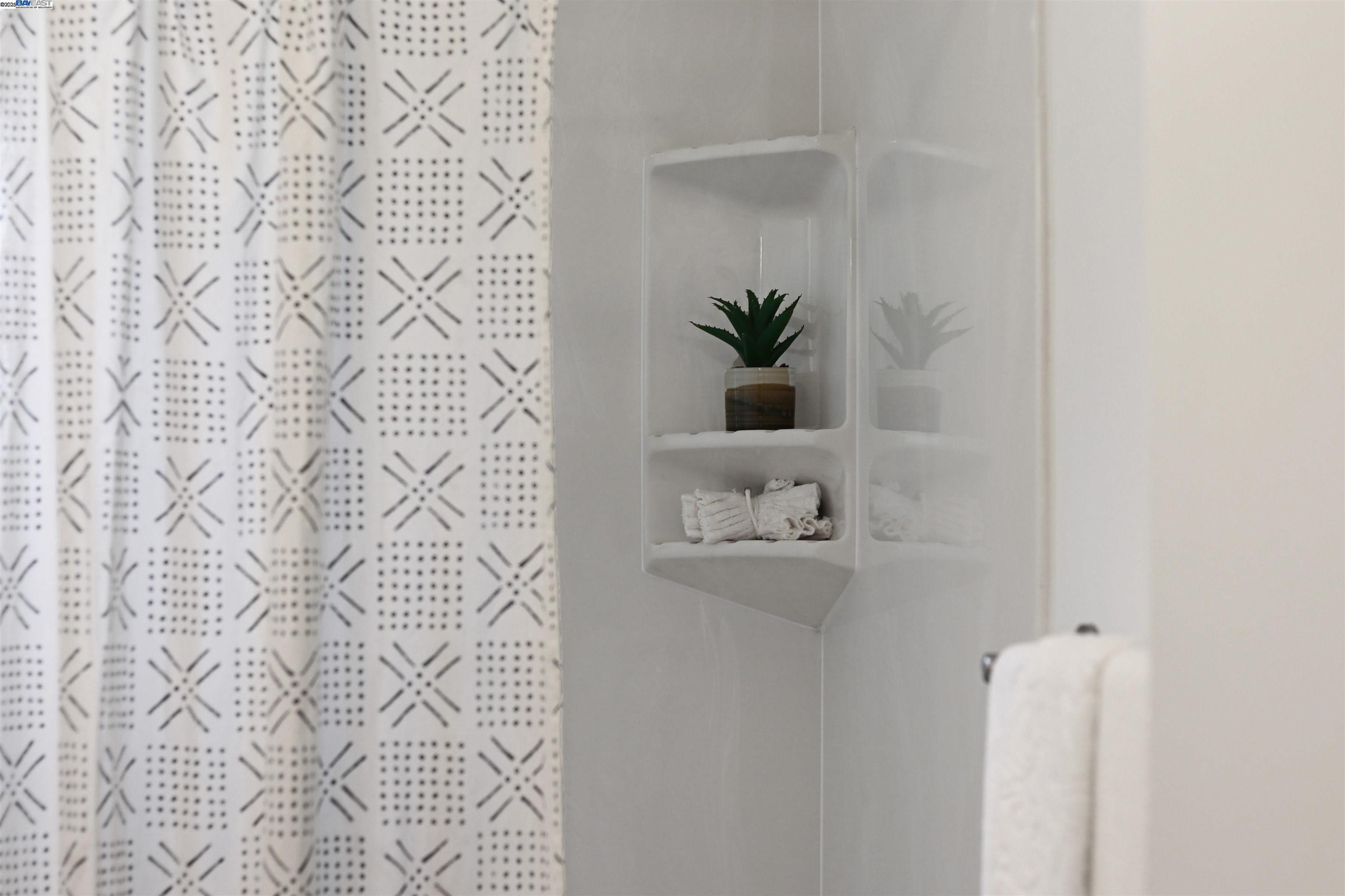 Detail Gallery Image 25 of 41 For 3025 Gratton Way, Concord,  CA 94520 - 3 Beds | 2 Baths