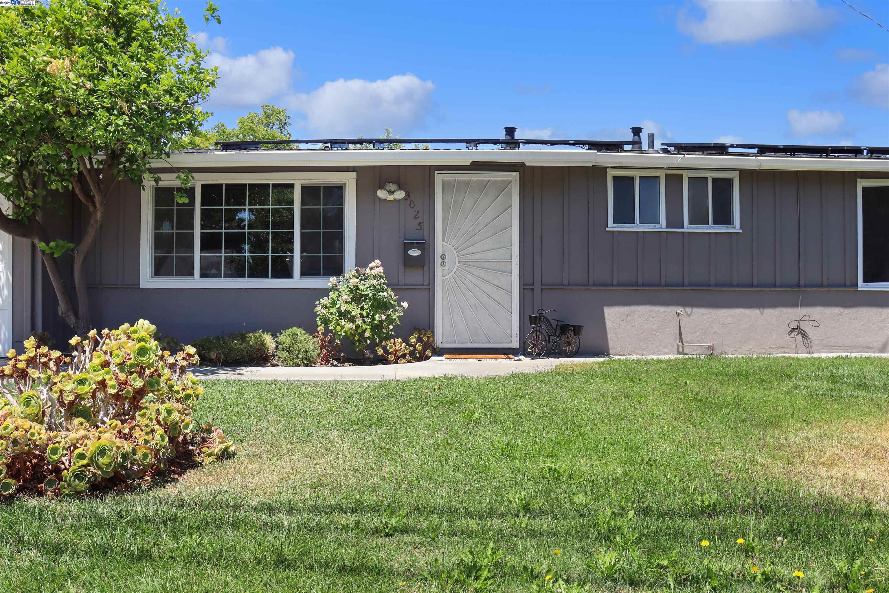 Detail Gallery Image 5 of 41 For 3025 Gratton Way, Concord,  CA 94520 - 3 Beds | 2 Baths