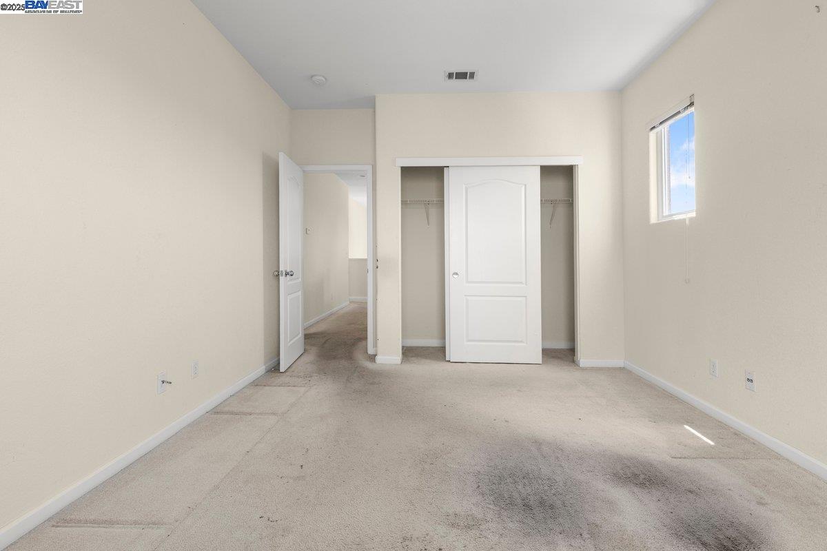 Detail Gallery Image 18 of 39 For 3021 Overlook Dr, Vallejo,  CA 94591 - 4 Beds | 3 Baths