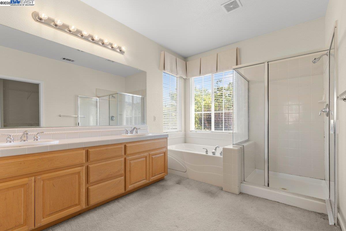 Detail Gallery Image 23 of 39 For 3021 Overlook Dr, Vallejo,  CA 94591 - 4 Beds | 3 Baths