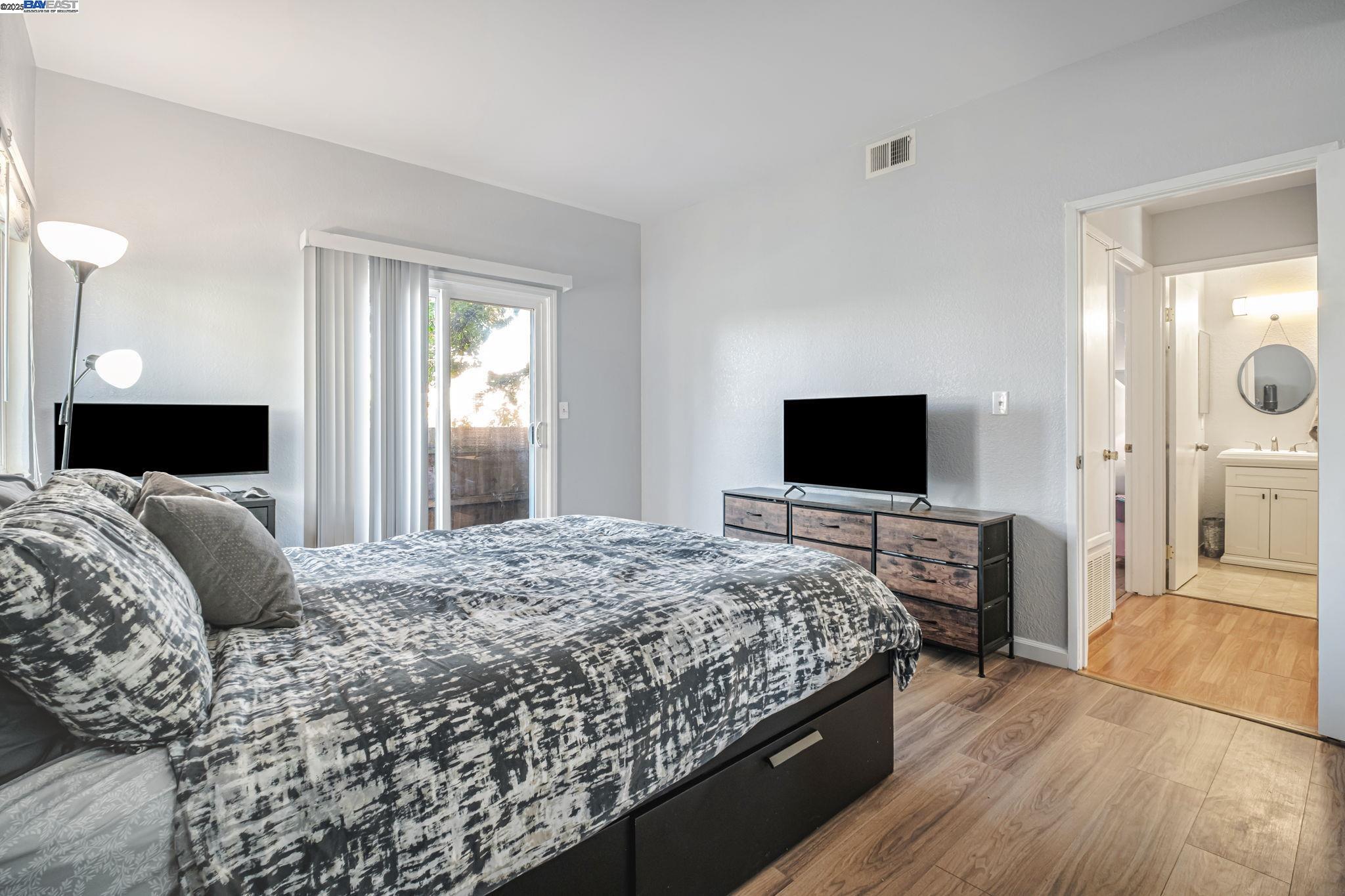 Detail Gallery Image 11 of 21 For 2920 Flint St #113,  Union City,  CA 94587 - 2 Beds | 2 Baths