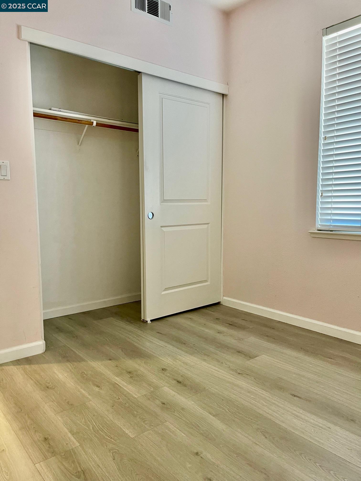 Detail Gallery Image 11 of 19 For 404 Presidio St, San Pablo,  CA 94806 - 2 Beds | 2 Baths