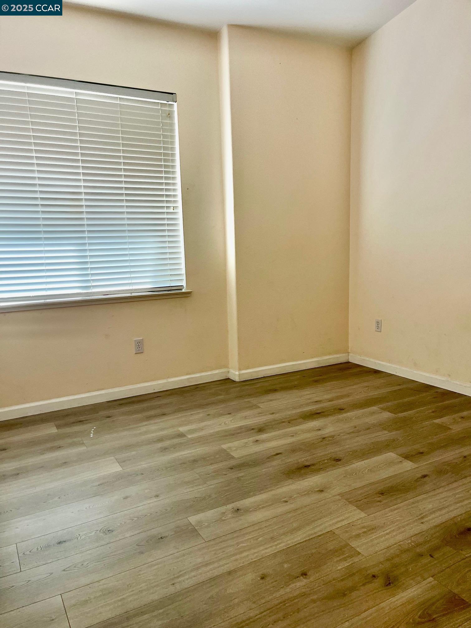 Detail Gallery Image 12 of 19 For 404 Presidio St, San Pablo,  CA 94806 - 2 Beds | 2 Baths