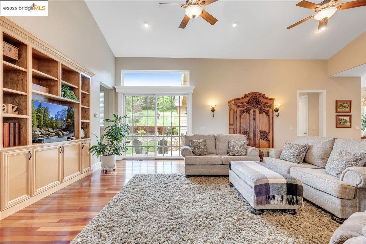 Detail Gallery Image 17 of 60 For 194 Smith Flat Rd., Angels Camp,  CA 95222 - 4 Beds | 3/1 Baths