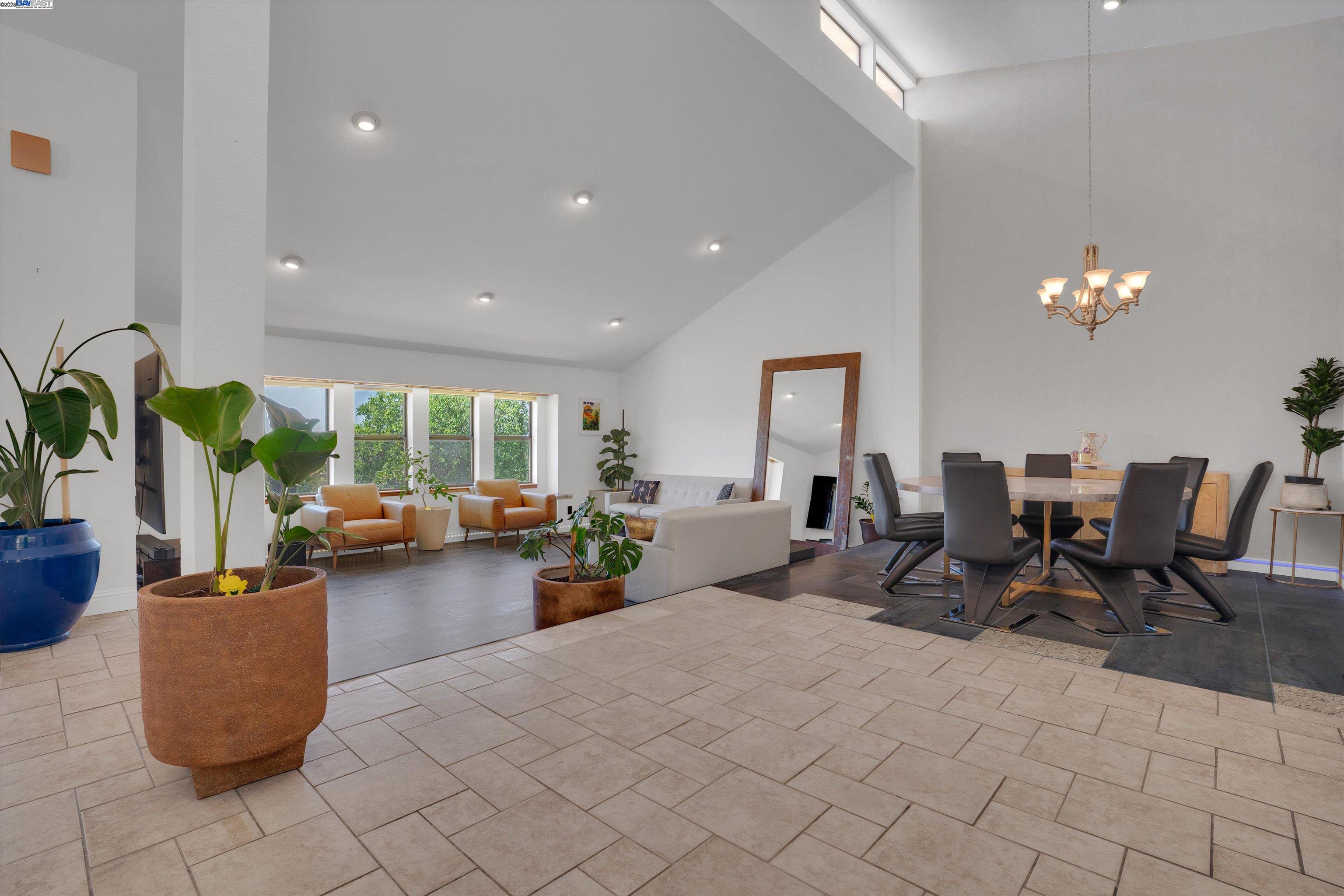 Detail Gallery Image 4 of 45 For 12560 Morgan Territory Rd, Livermore,  CA 94551 - 4 Beds | 3 Baths