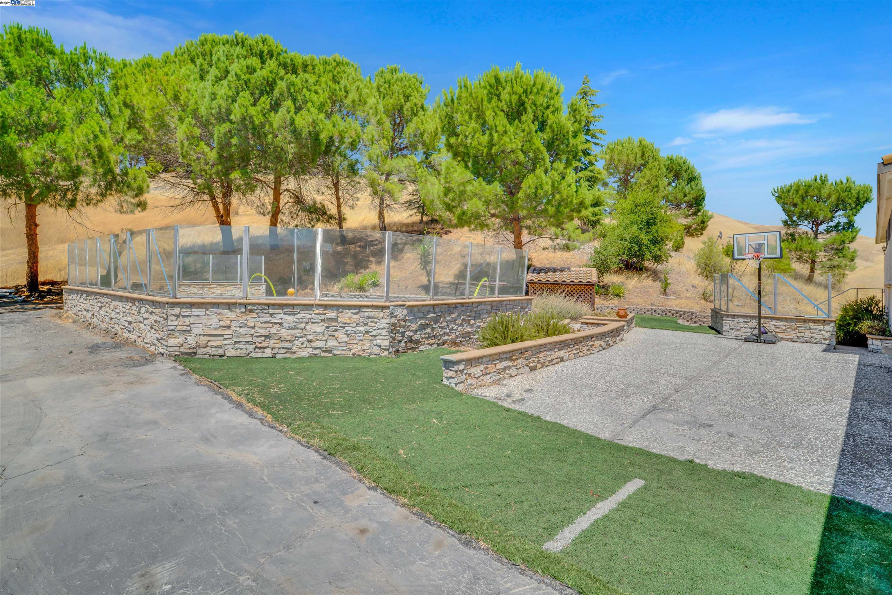 Detail Gallery Image 36 of 45 For 12560 Morgan Territory Rd, Livermore,  CA 94551 - 4 Beds | 3 Baths