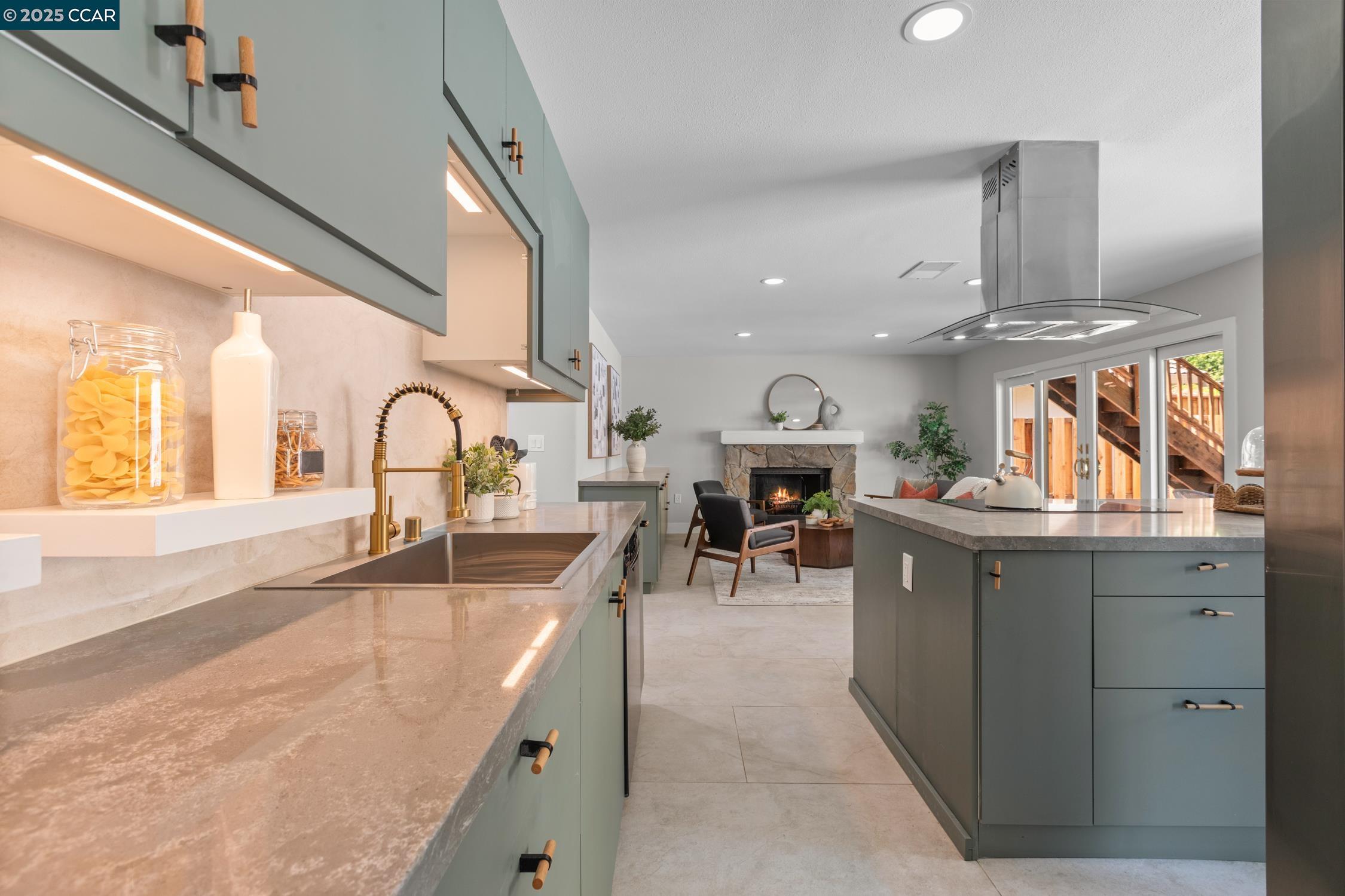 Detail Gallery Image 13 of 57 For 5215 Cutter Lane, El Sobrante,  CA 94803 - 4 Beds | 3 Baths
