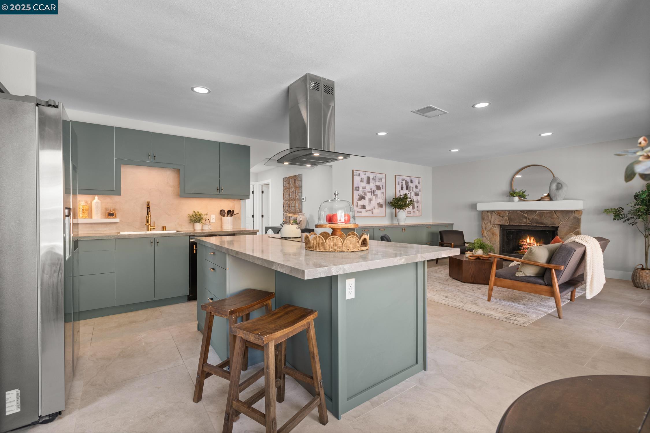 Detail Gallery Image 14 of 57 For 5215 Cutter Lane, El Sobrante,  CA 94803 - 4 Beds | 3 Baths