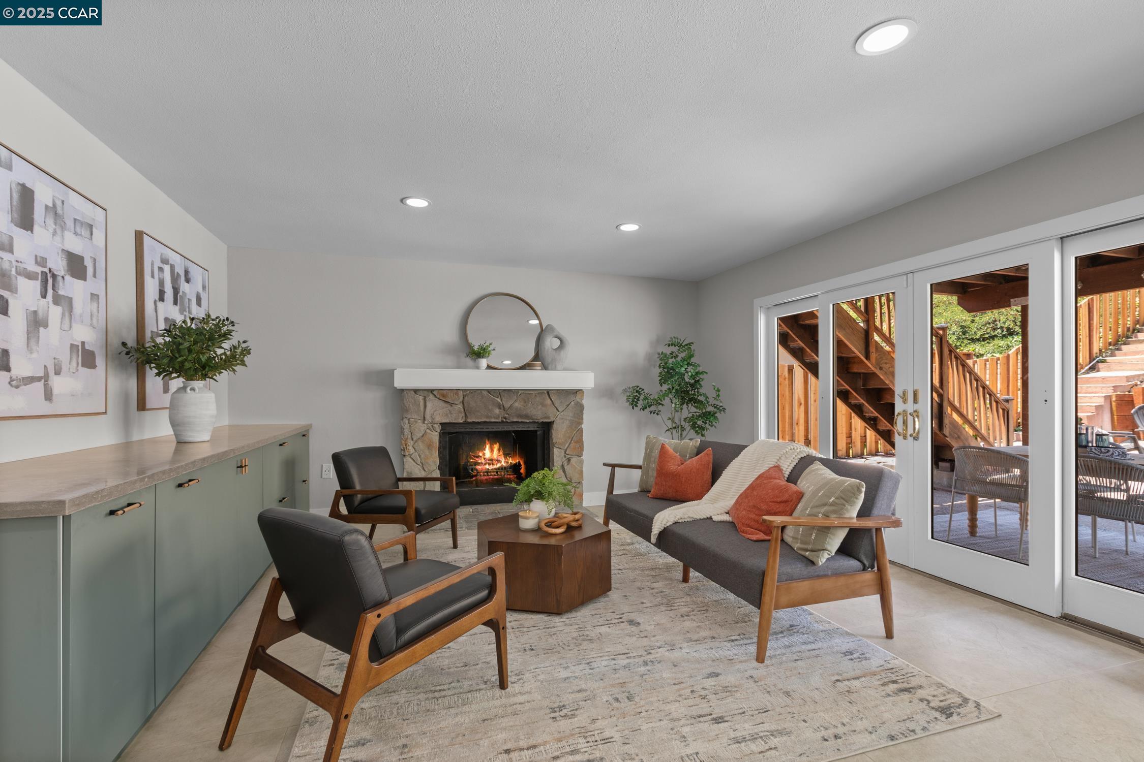 Detail Gallery Image 18 of 57 For 5215 Cutter Lane, El Sobrante,  CA 94803 - 4 Beds | 3 Baths