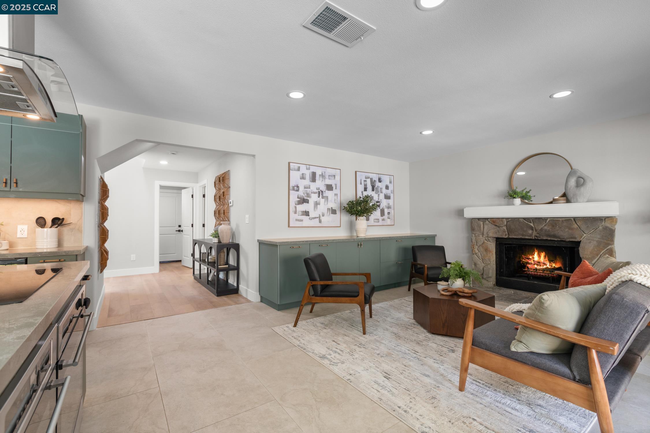 Detail Gallery Image 19 of 57 For 5215 Cutter Lane, El Sobrante,  CA 94803 - 4 Beds | 3 Baths