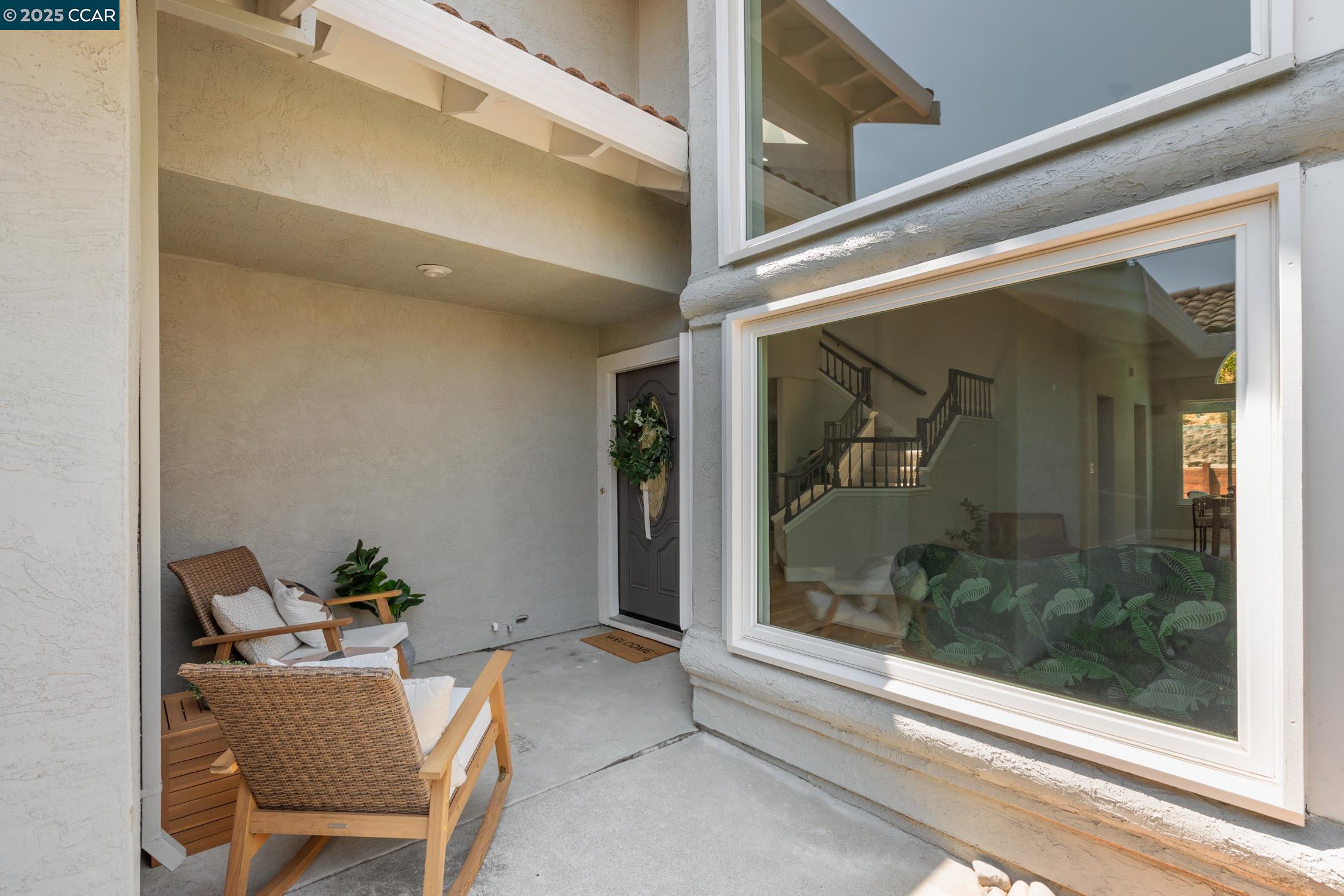 Detail Gallery Image 3 of 57 For 5215 Cutter Lane, El Sobrante,  CA 94803 - 4 Beds | 3 Baths