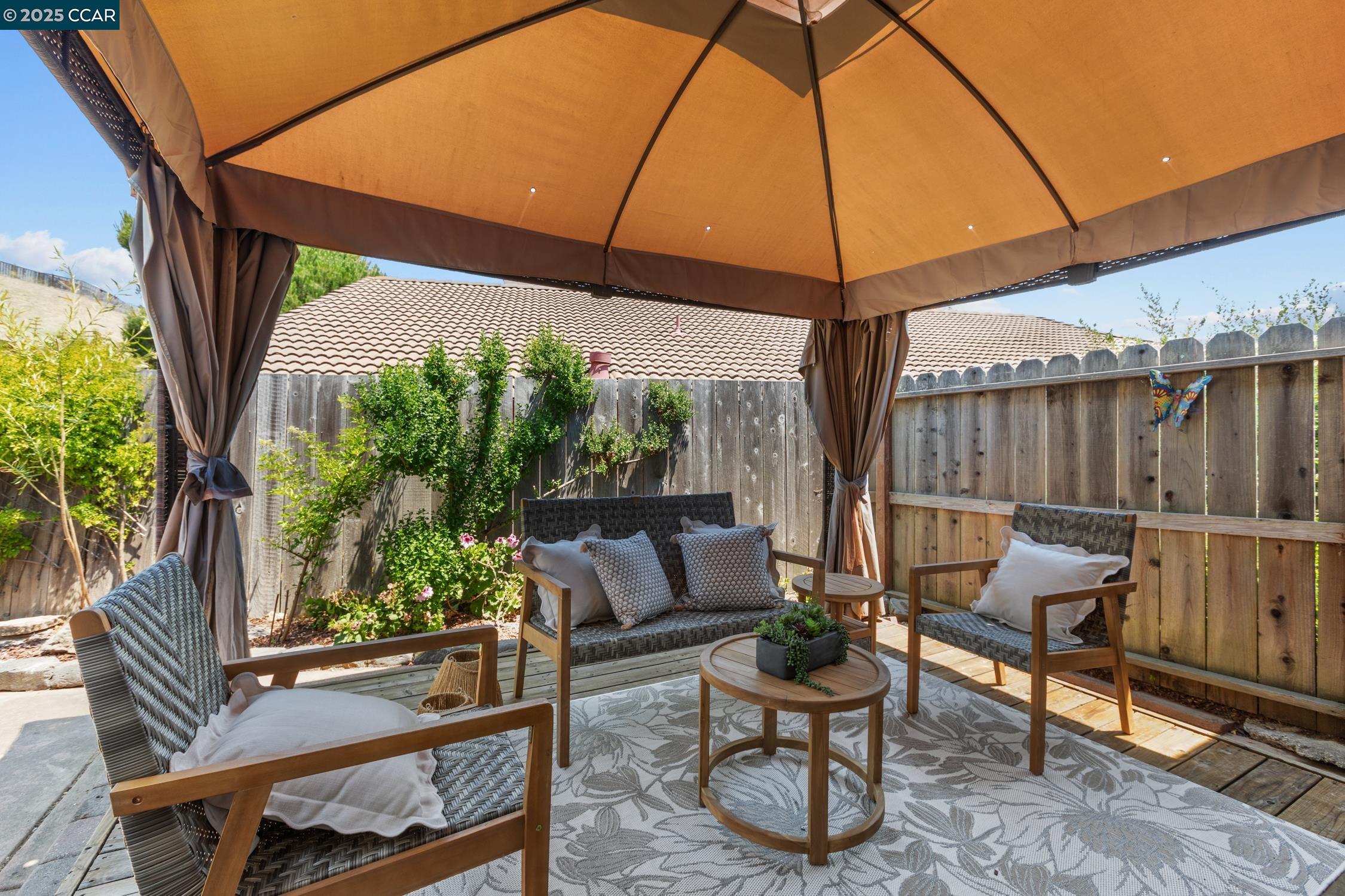 Detail Gallery Image 22 of 57 For 5215 Cutter Lane, El Sobrante,  CA 94803 - 4 Beds | 3 Baths