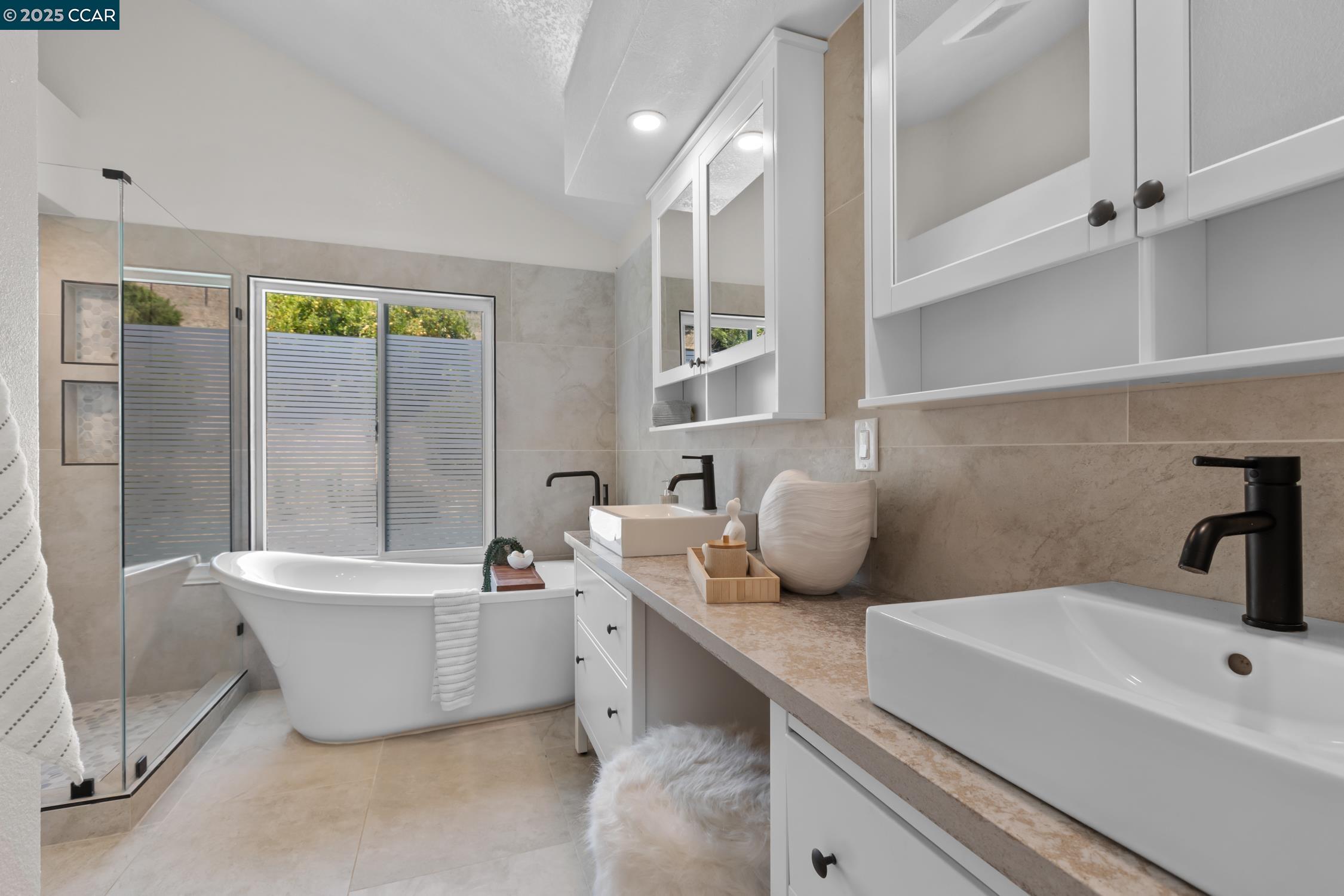 Detail Gallery Image 35 of 57 For 5215 Cutter Lane, El Sobrante,  CA 94803 - 4 Beds | 3 Baths