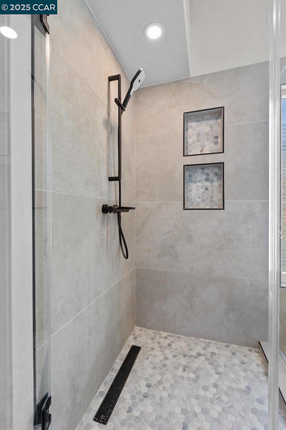Detail Gallery Image 38 of 57 For 5215 Cutter Lane, El Sobrante,  CA 94803 - 4 Beds | 3 Baths