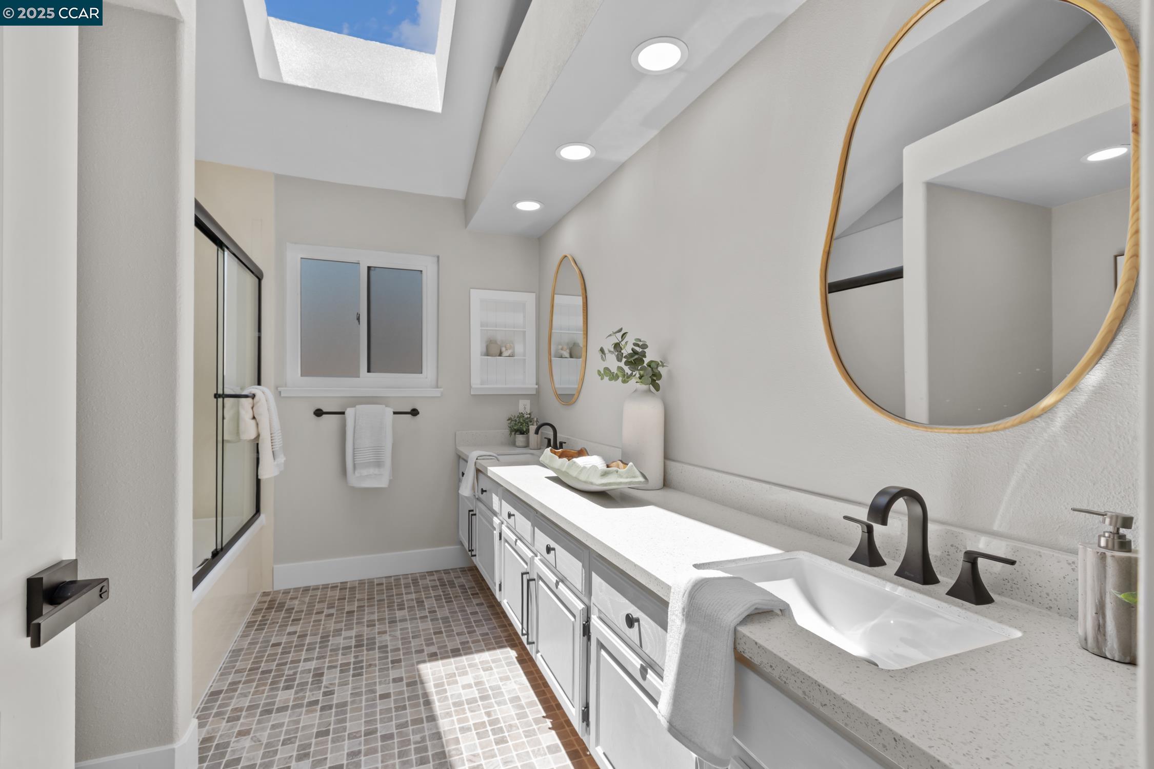 Detail Gallery Image 45 of 57 For 5215 Cutter Lane, El Sobrante,  CA 94803 - 4 Beds | 3 Baths