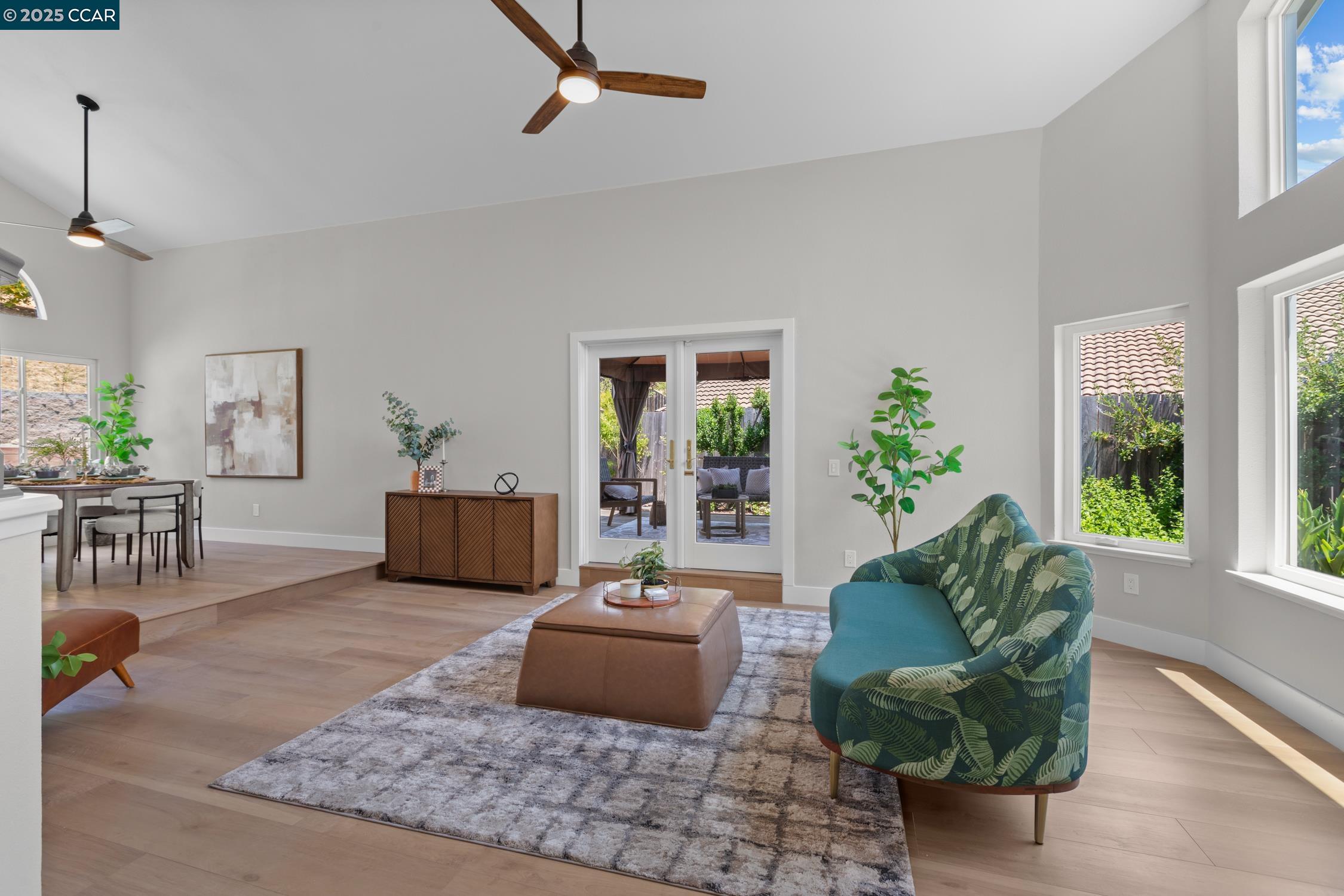 Detail Gallery Image 6 of 57 For 5215 Cutter Lane, El Sobrante,  CA 94803 - 4 Beds | 3 Baths