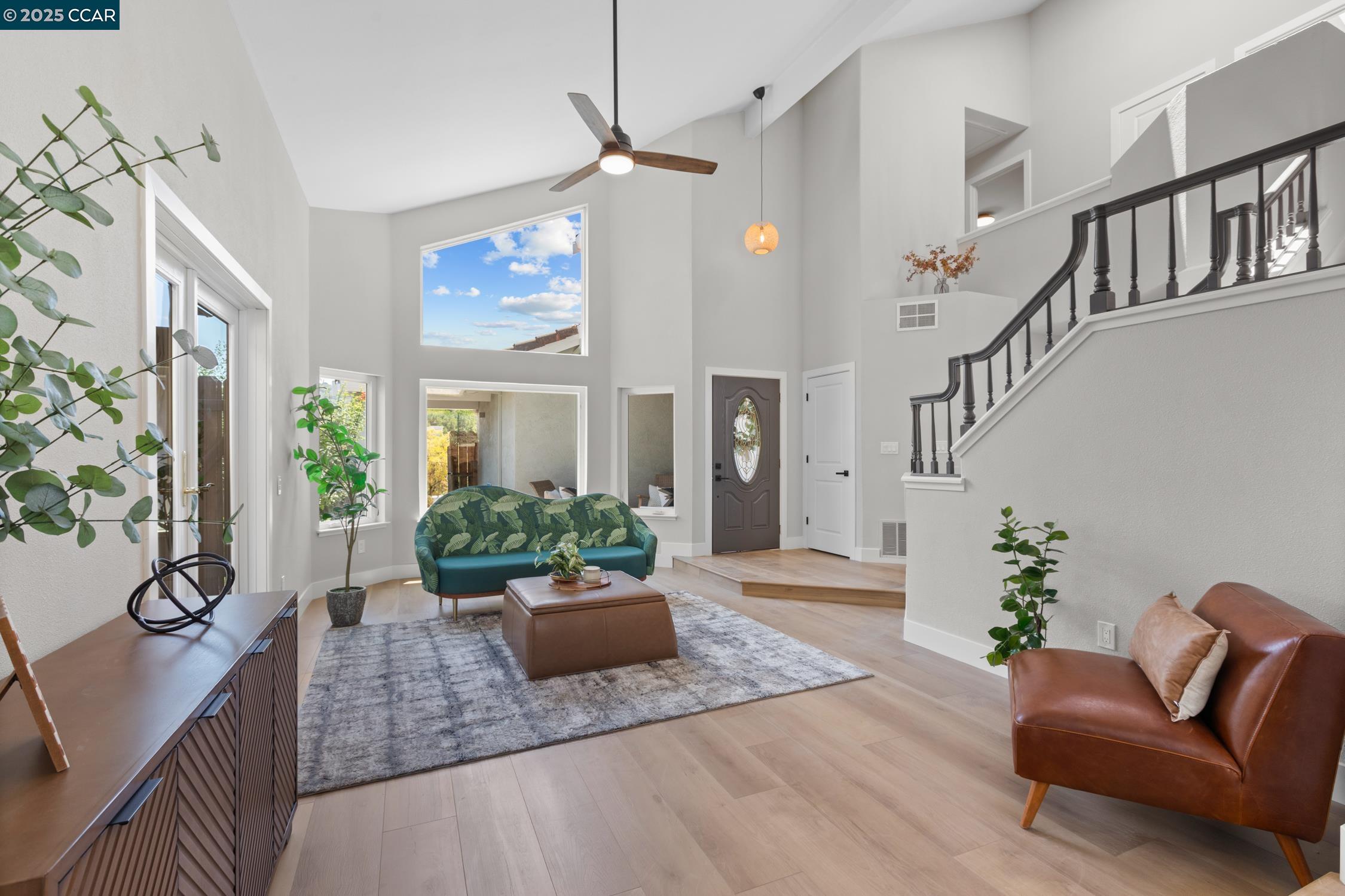 Detail Gallery Image 7 of 57 For 5215 Cutter Lane, El Sobrante,  CA 94803 - 4 Beds | 3 Baths