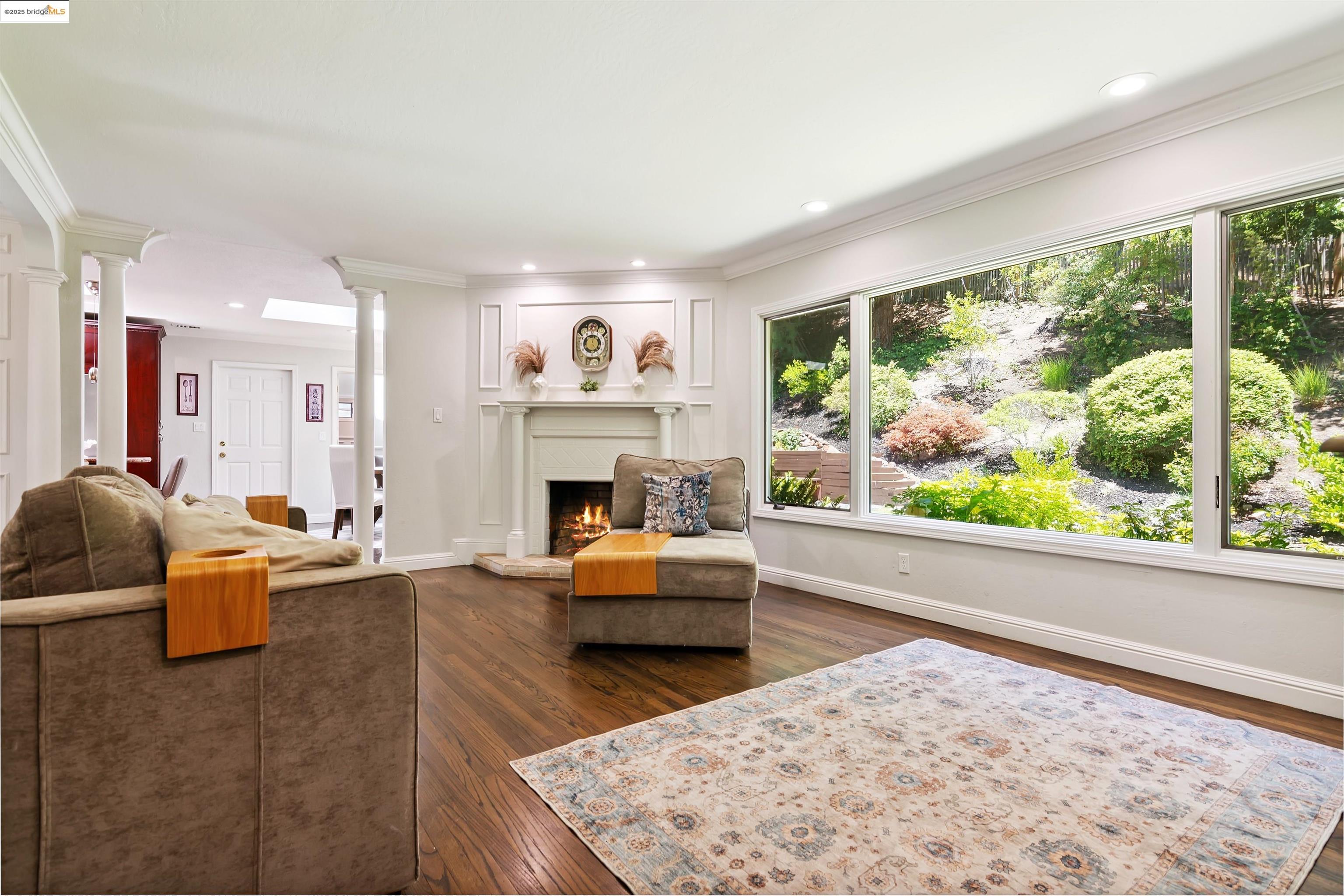 Detail Gallery Image 11 of 41 For 307 Rheem Blvd, Moraga,  CA 94556 - 3 Beds | 2/1 Baths
