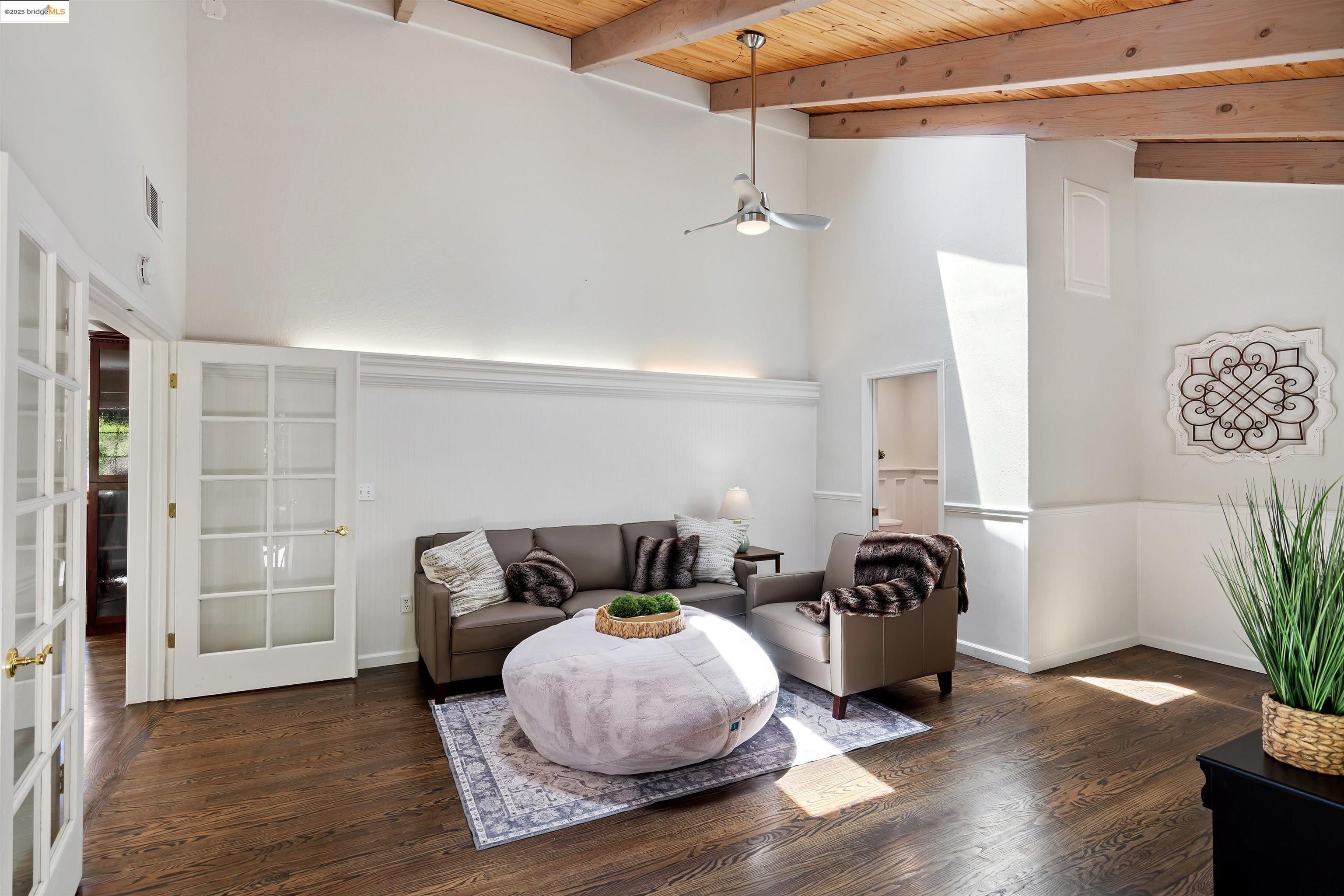 Detail Gallery Image 19 of 41 For 307 Rheem Blvd, Moraga,  CA 94556 - 3 Beds | 2/1 Baths