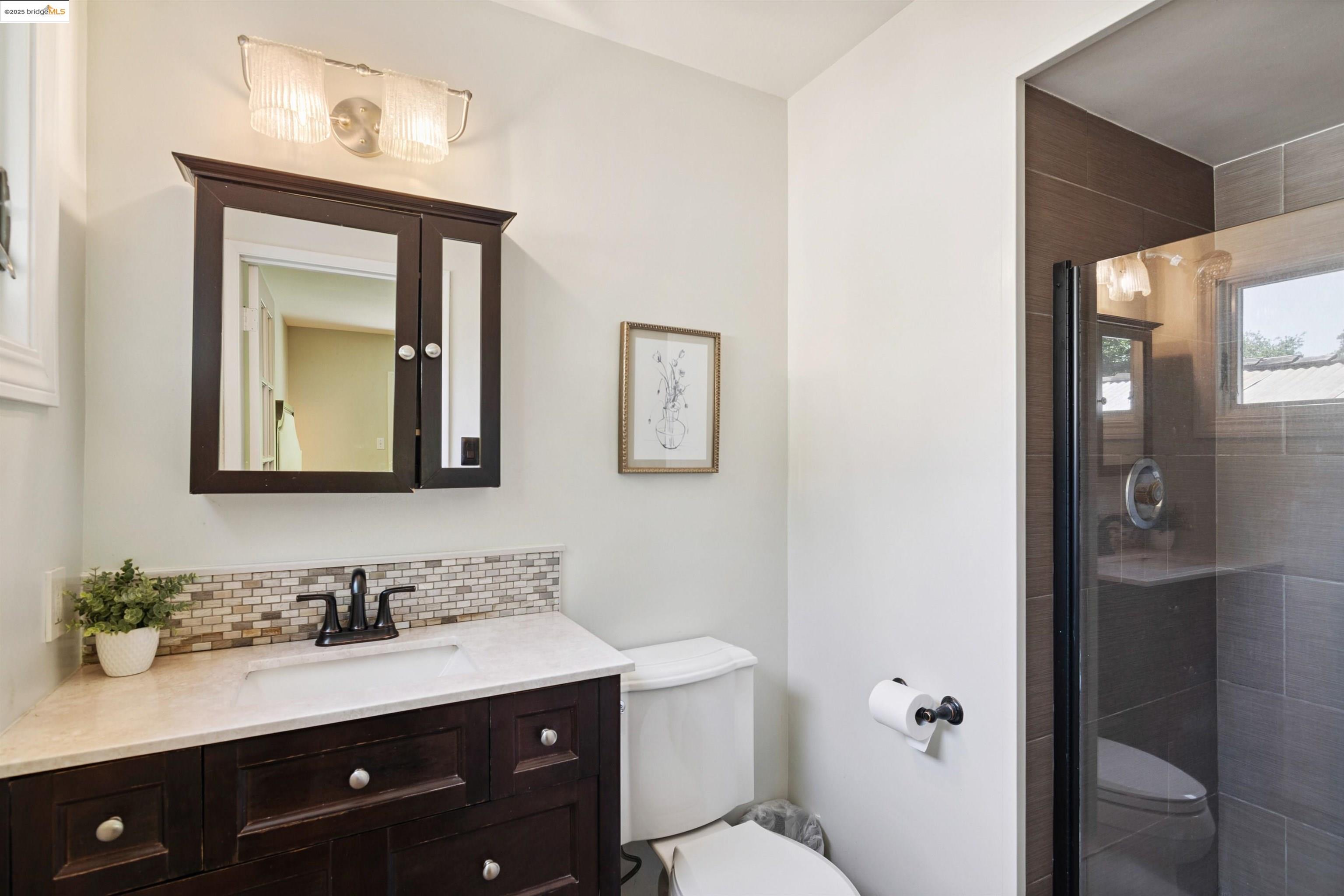 Detail Gallery Image 24 of 41 For 307 Rheem Blvd, Moraga,  CA 94556 - 3 Beds | 2/1 Baths