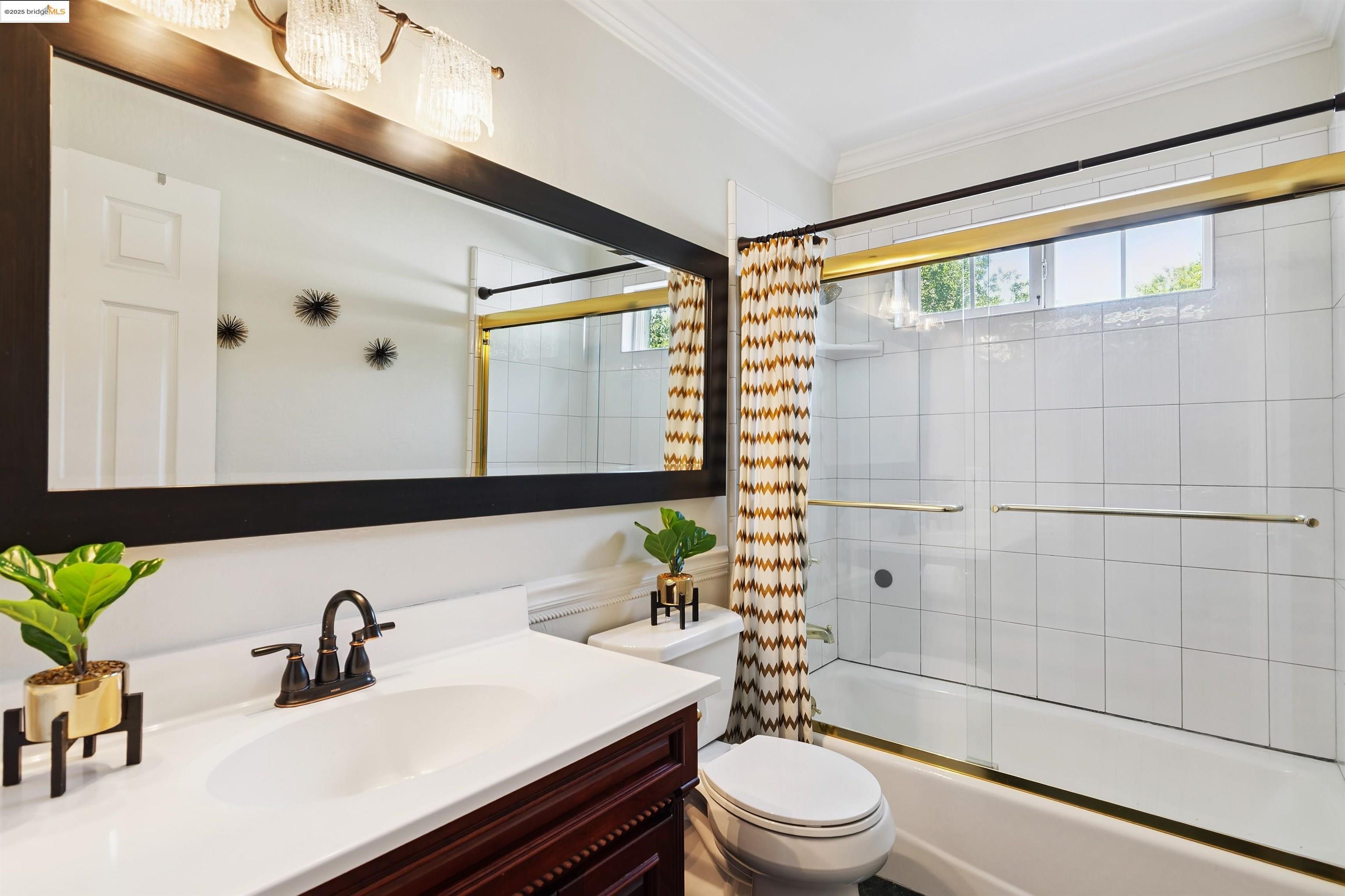 Detail Gallery Image 28 of 41 For 307 Rheem Blvd, Moraga,  CA 94556 - 3 Beds | 2/1 Baths
