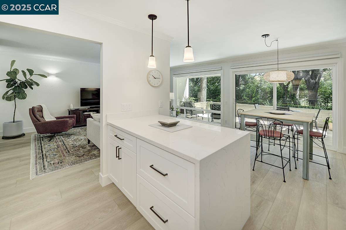 Photo #5: 41104680 Listing 