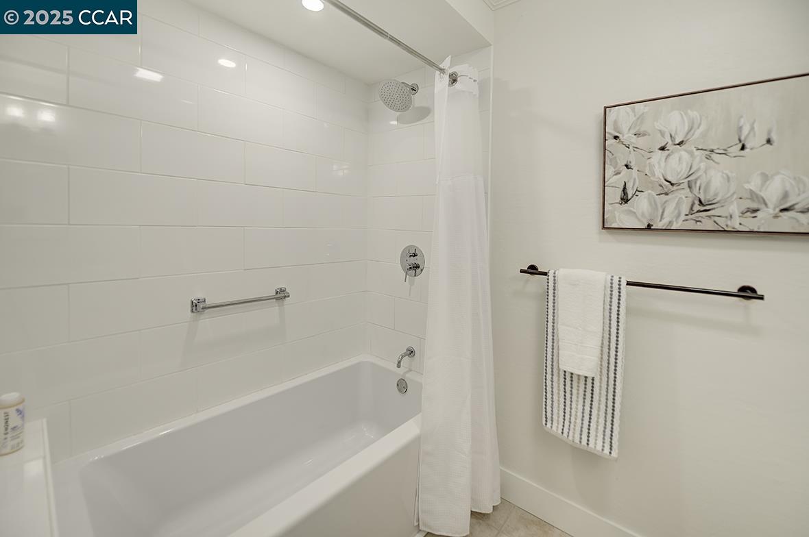 Photo #43: 41104680 Listing: Photo #43