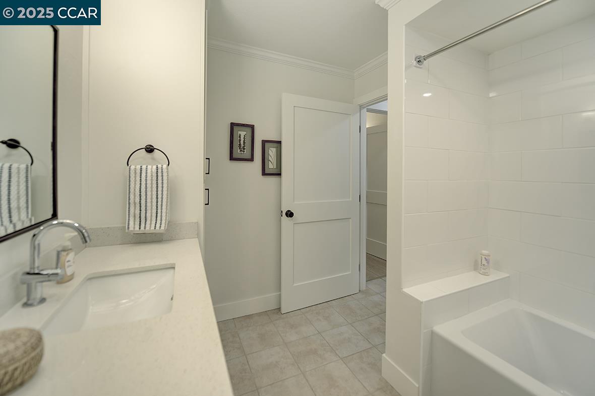 Photo #44: 41104680 Listing: Photo #44