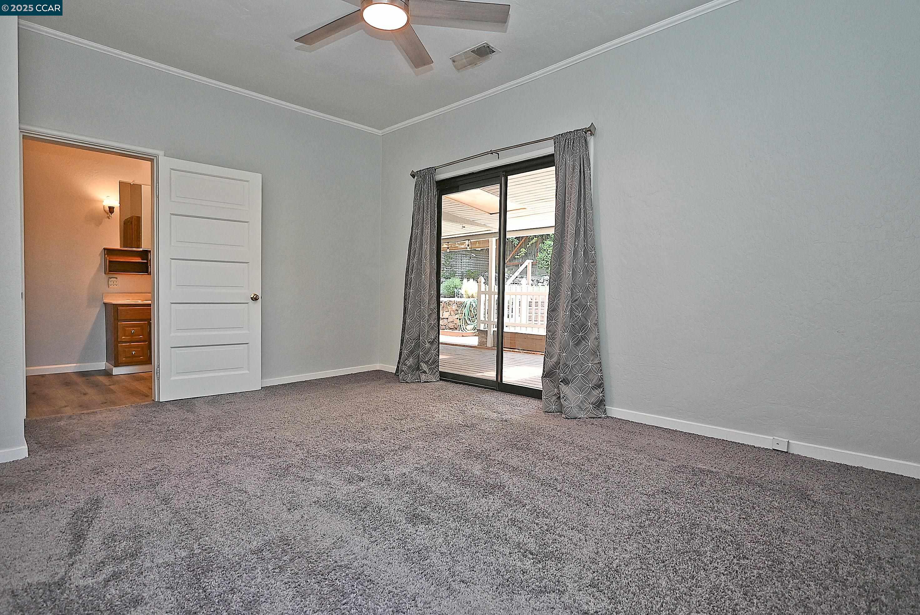 Detail Gallery Image 31 of 60 For 3810 Canyon Way, Martinez,  CA 94553 - 4 Beds | 3 Baths