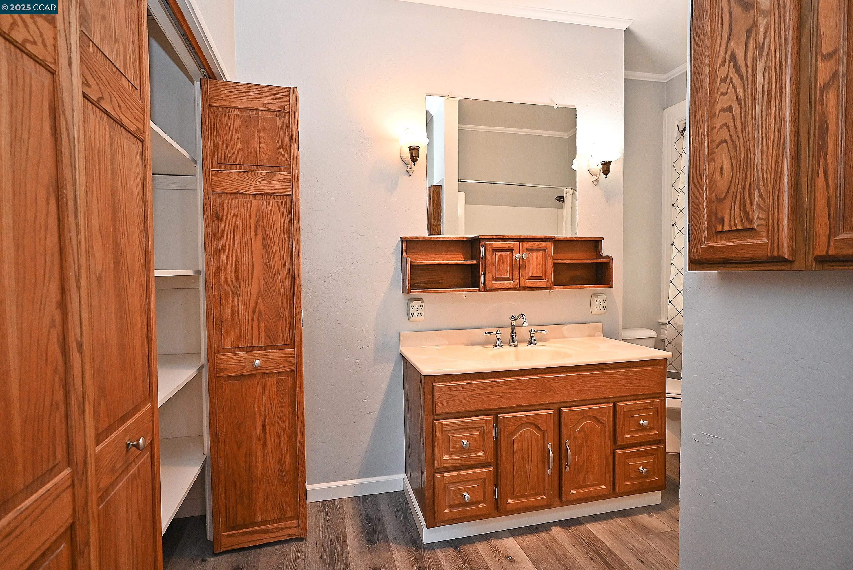 Detail Gallery Image 34 of 60 For 3810 Canyon Way, Martinez,  CA 94553 - 4 Beds | 3 Baths