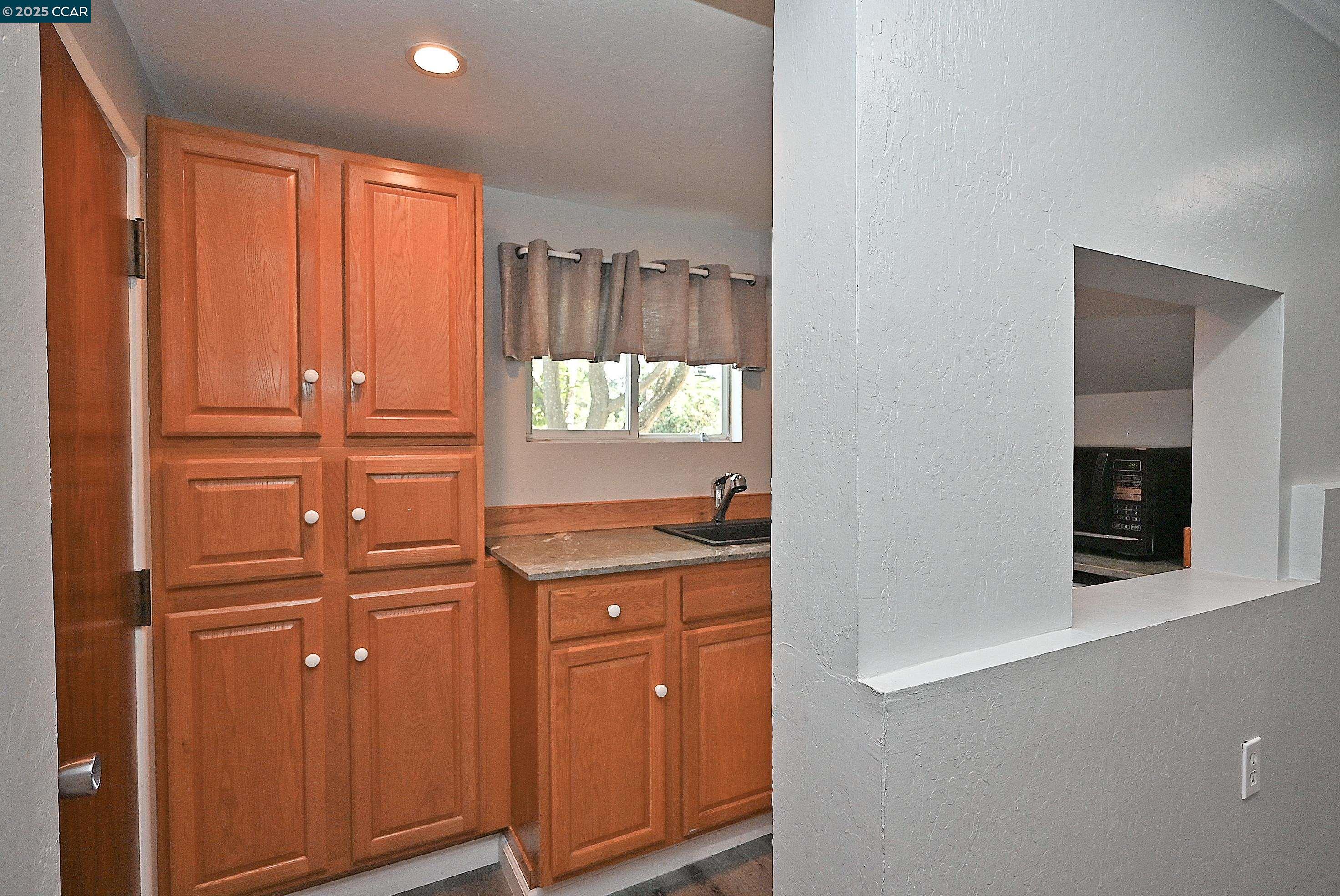 Detail Gallery Image 47 of 60 For 3810 Canyon Way, Martinez,  CA 94553 - 4 Beds | 3 Baths
