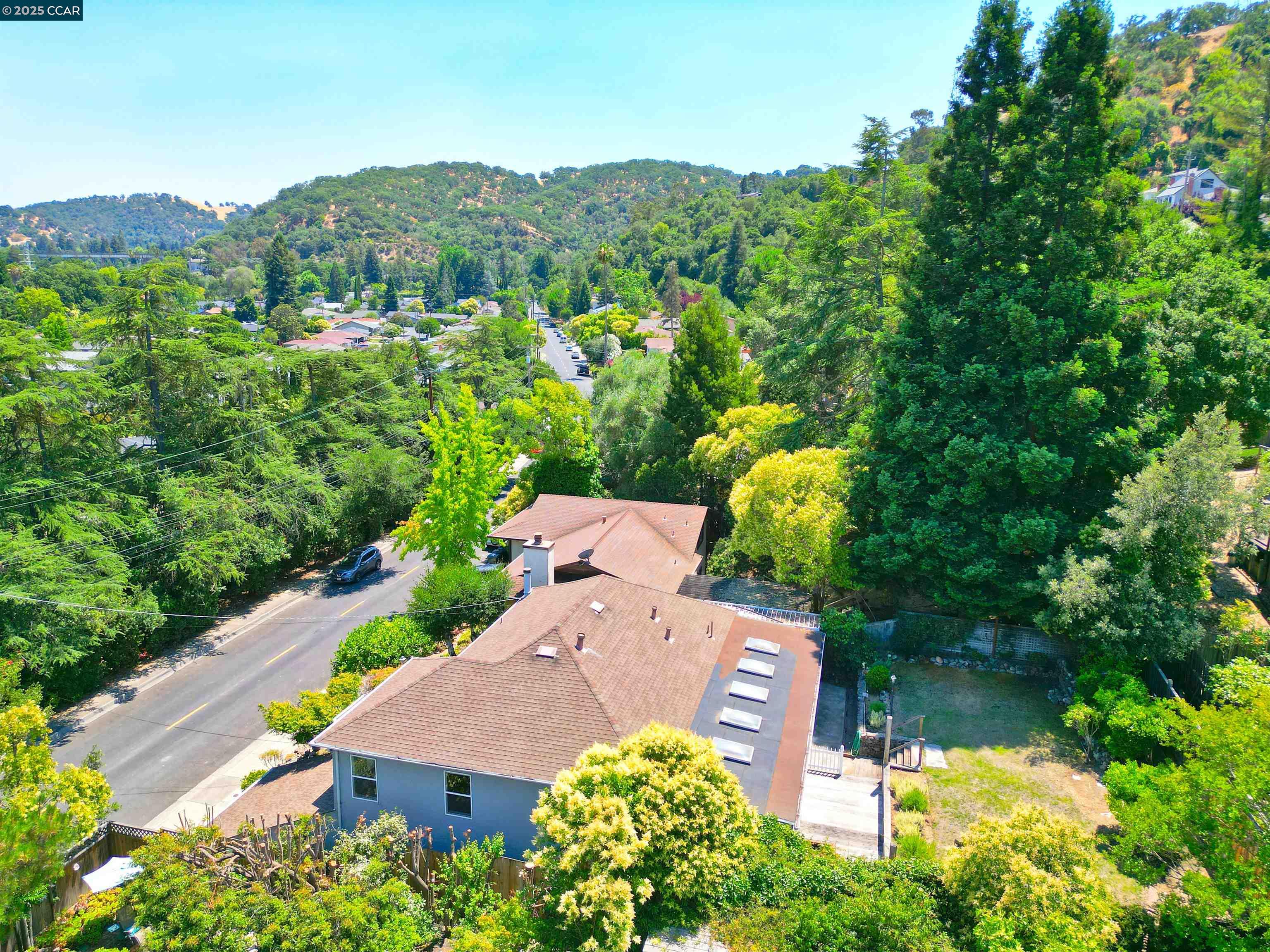 Detail Gallery Image 50 of 60 For 3810 Canyon Way, Martinez,  CA 94553 - 4 Beds | 3 Baths