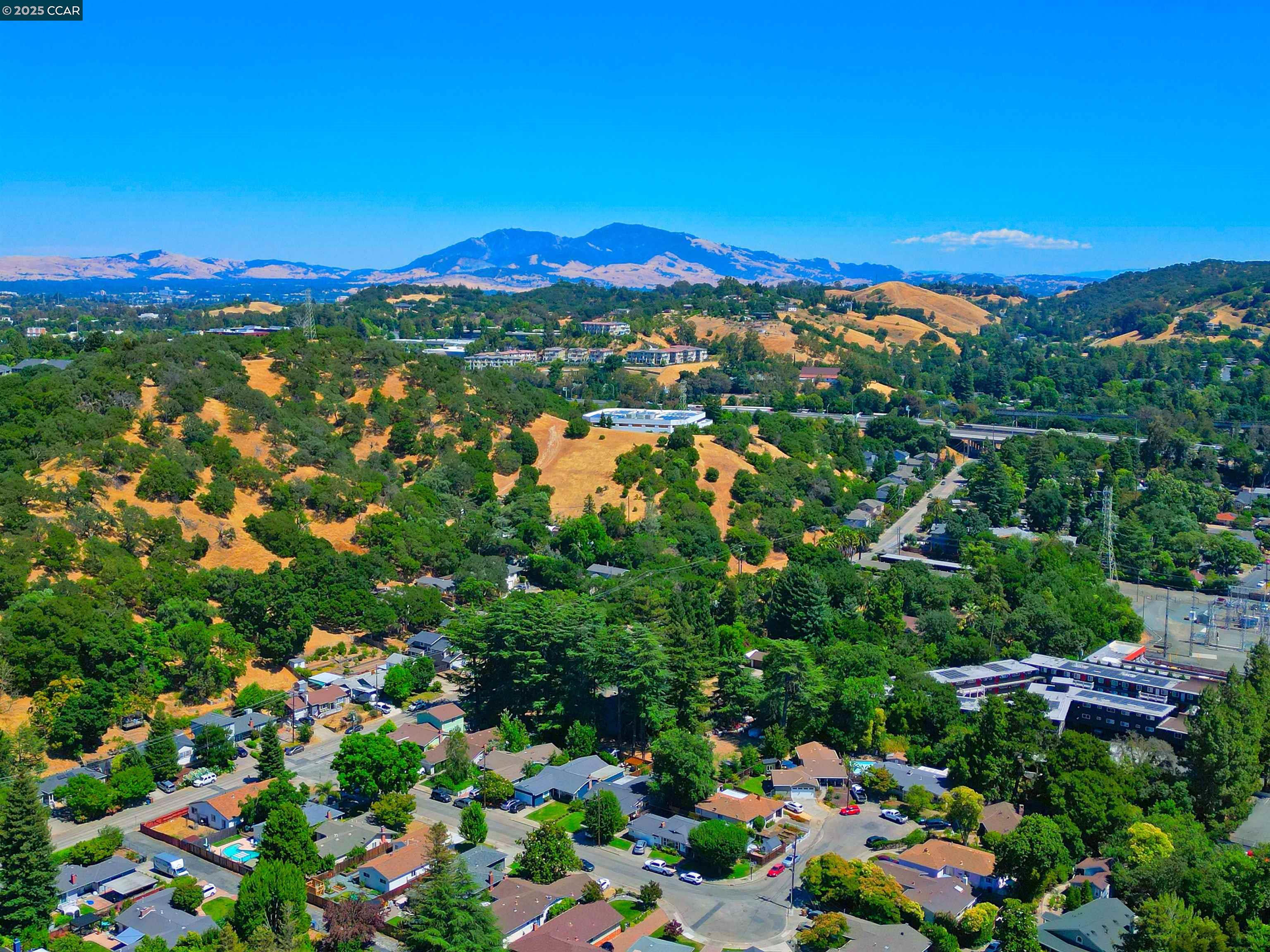 Detail Gallery Image 60 of 60 For 3810 Canyon Way, Martinez,  CA 94553 - 4 Beds | 3 Baths