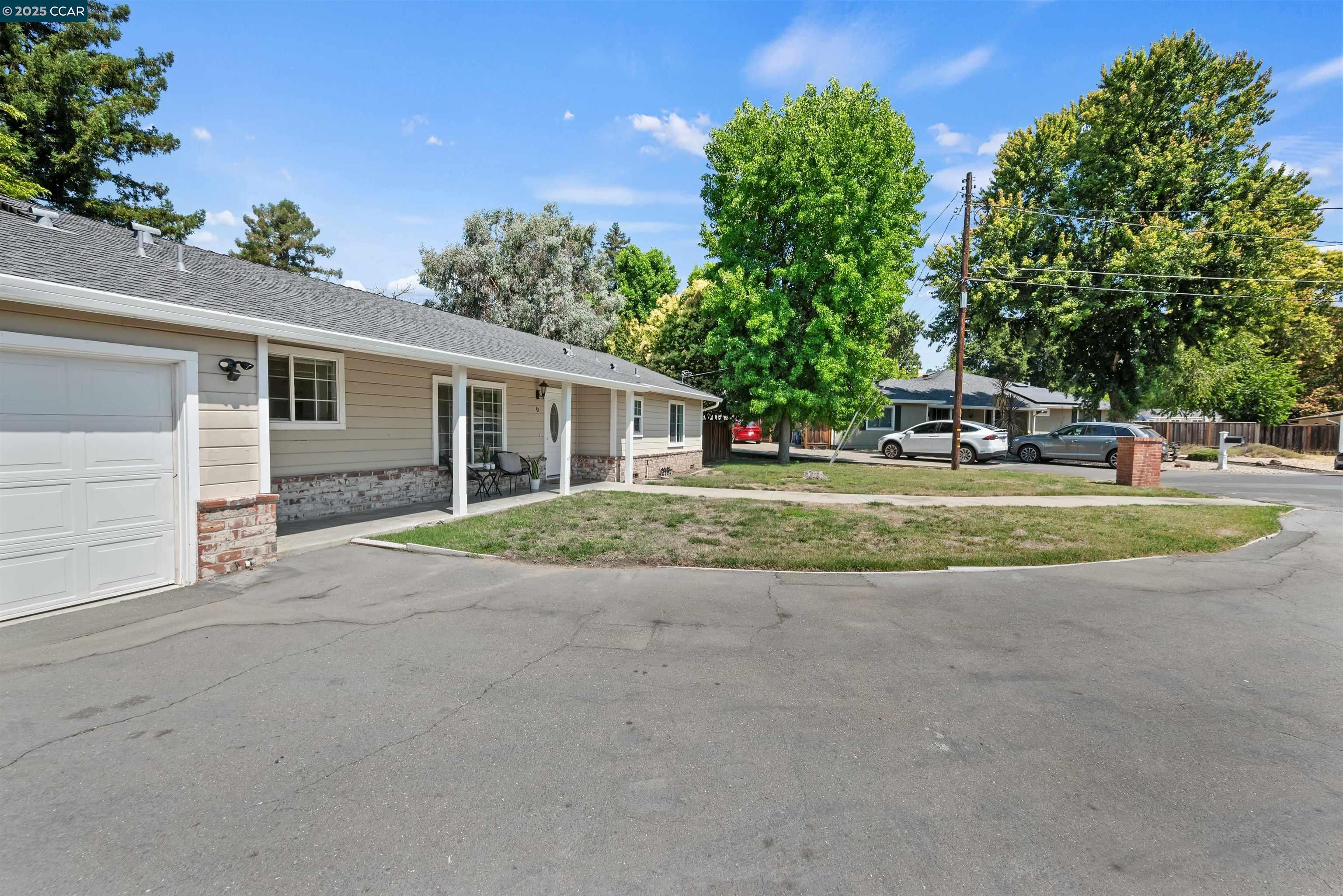 Detail Gallery Image 4 of 40 For 72 Orchard Court, Alamo,  CA 94506 - 3 Beds | 1 Baths