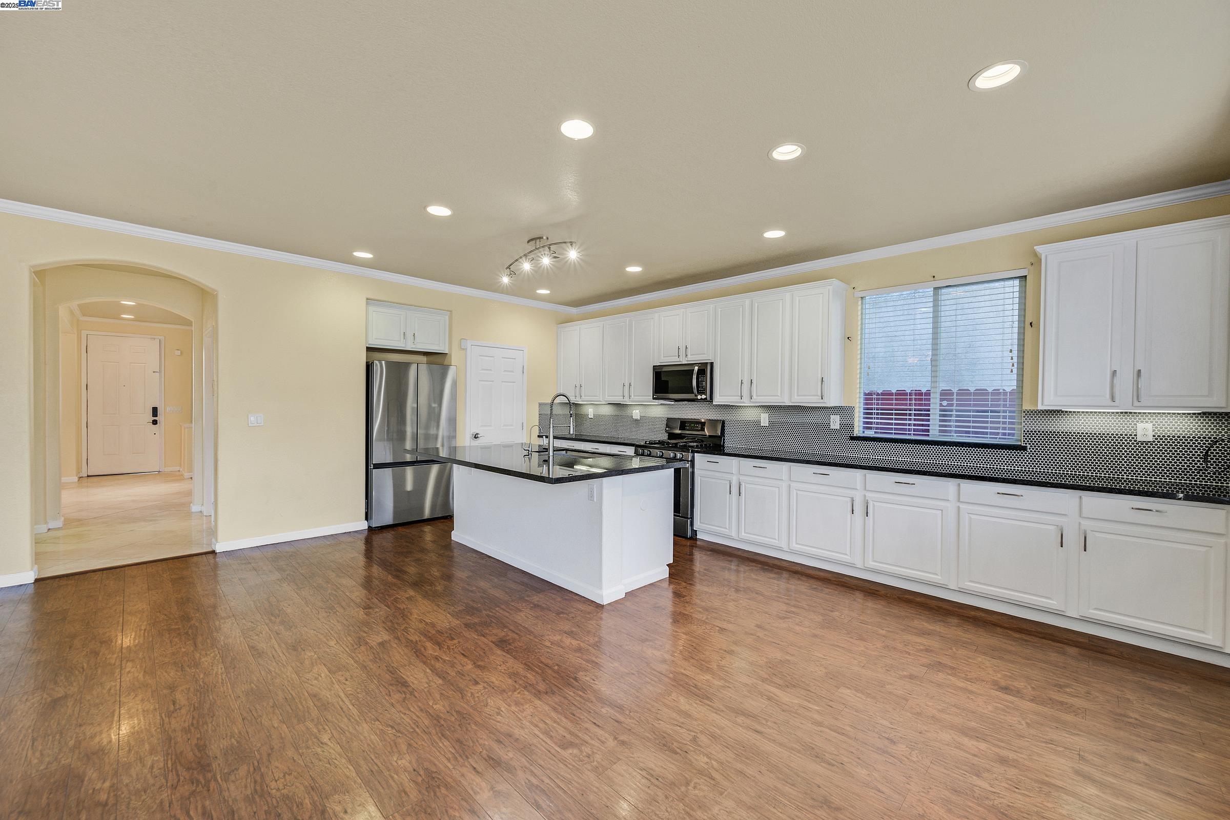 Detail Gallery Image 16 of 60 For 1419 Nubian St, Patterson,  CA 95363 - 5 Beds | 3/1 Baths