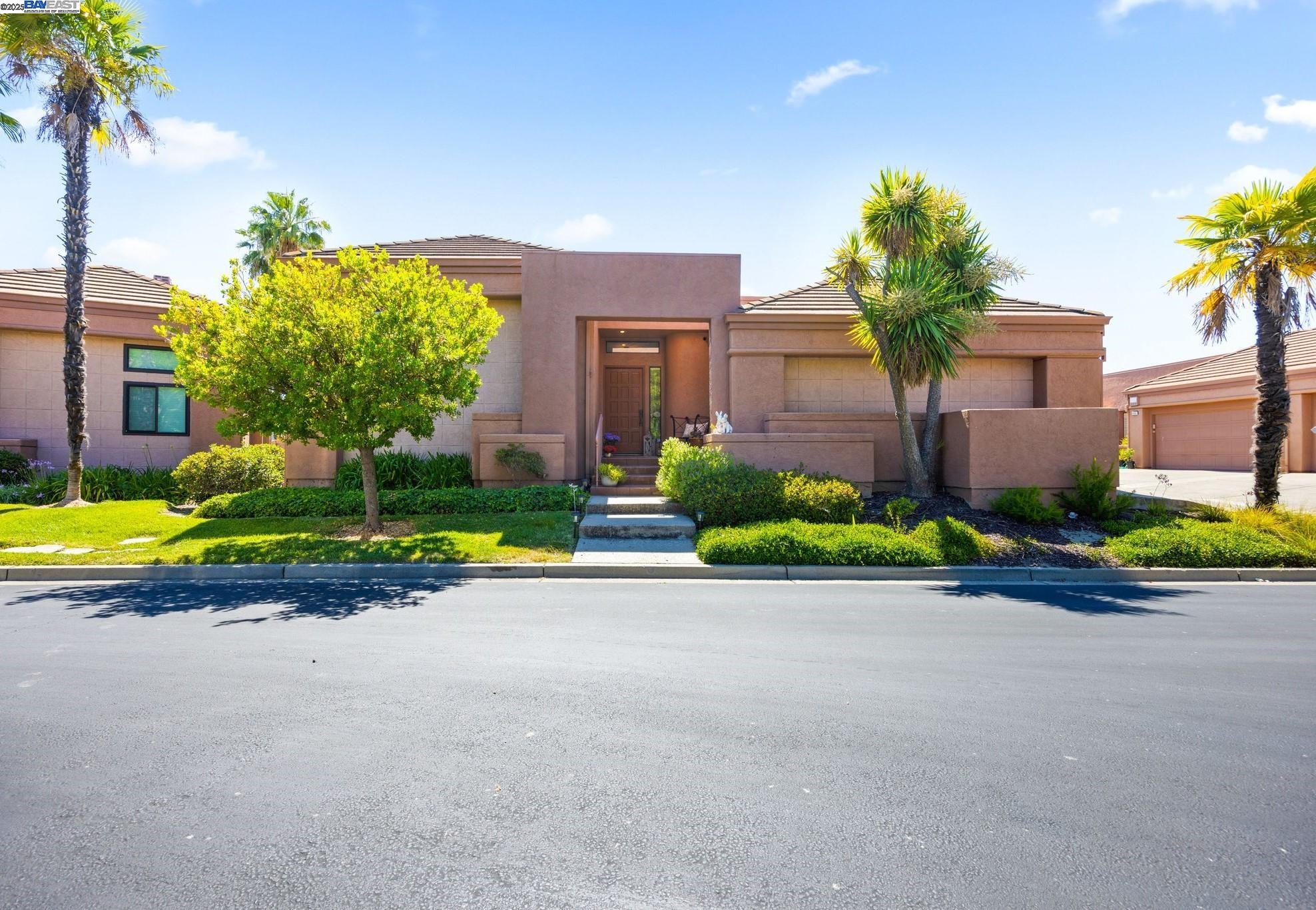 Detail Gallery Image 2 of 58 For 4057 W Lakeshore Dr, San Ramon,  CA 94582 - 3 Beds | 2/1 Baths