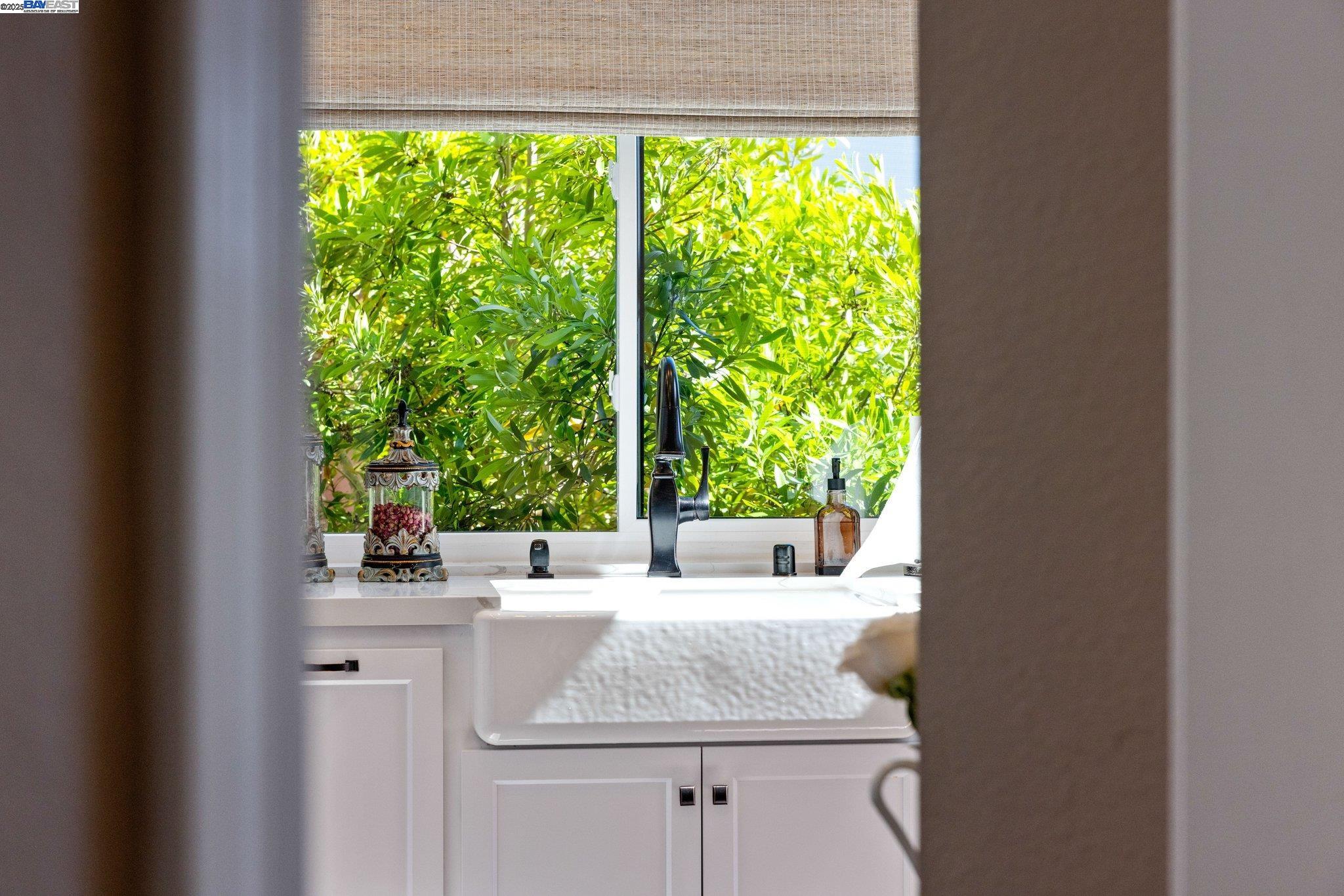 Detail Gallery Image 13 of 58 For 4057 W Lakeshore Dr, San Ramon,  CA 94582 - 3 Beds | 2/1 Baths