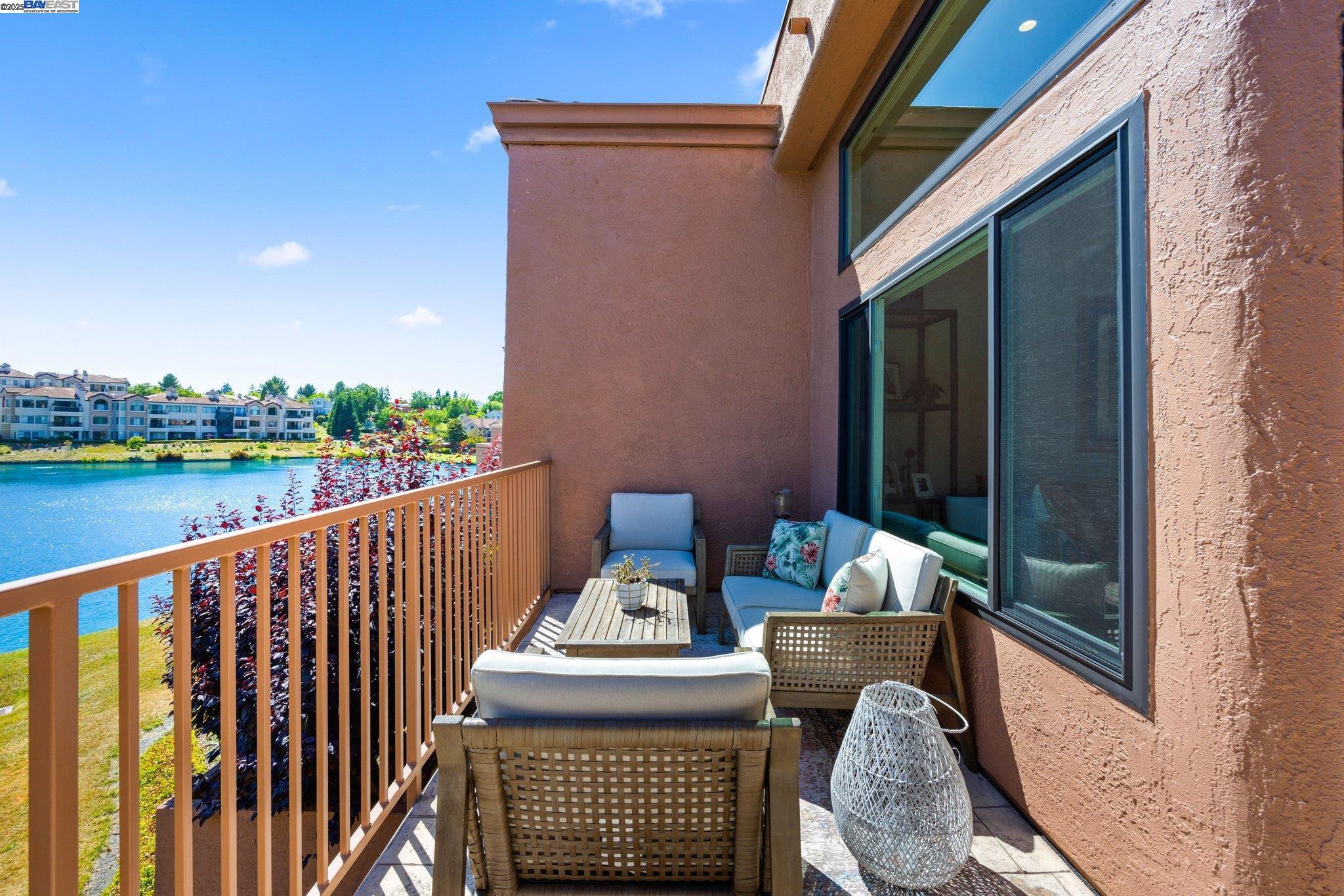 Detail Gallery Image 19 of 58 For 4057 W Lakeshore Dr, San Ramon,  CA 94582 - 3 Beds | 2/1 Baths