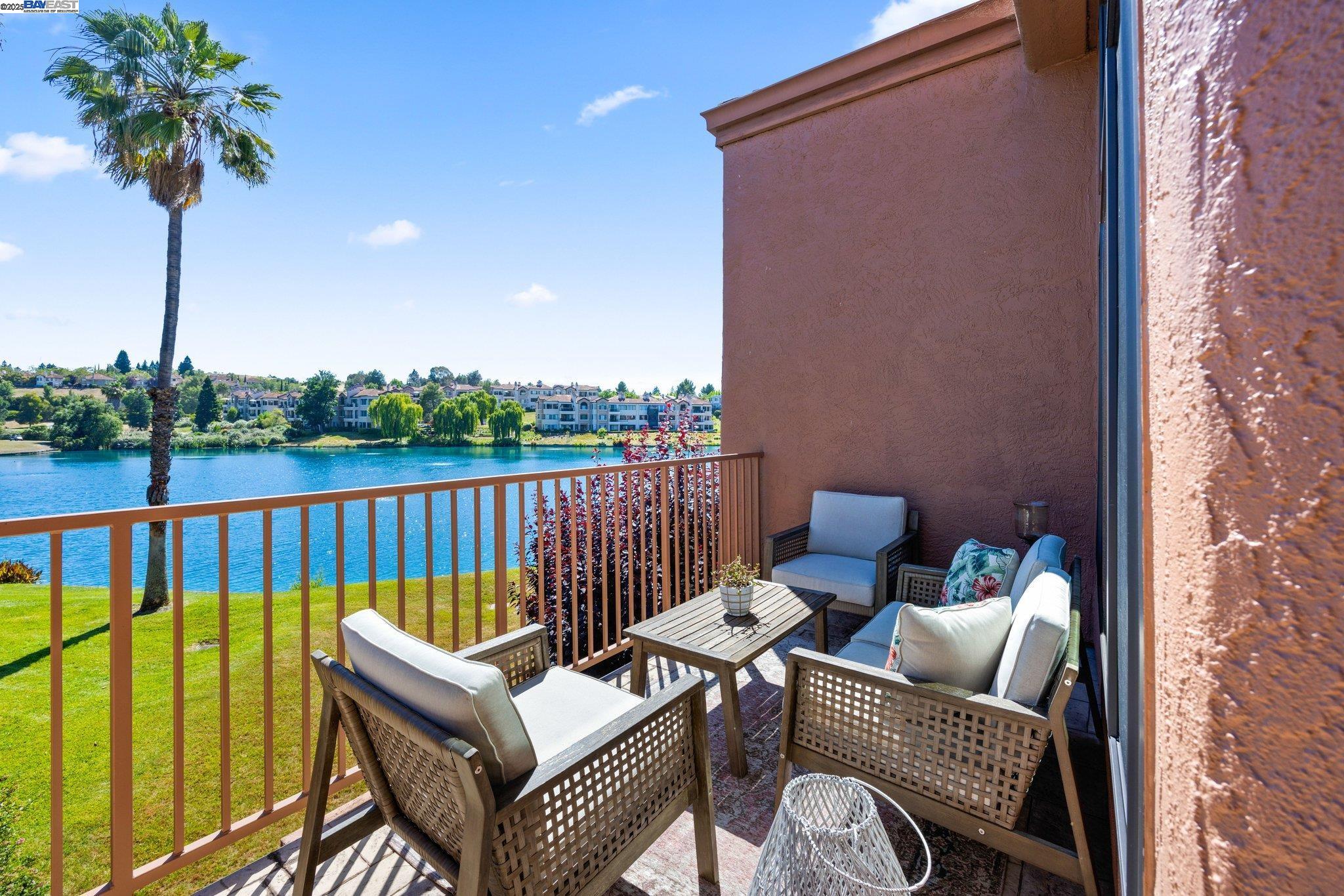 Detail Gallery Image 20 of 58 For 4057 W Lakeshore Dr, San Ramon,  CA 94582 - 3 Beds | 2/1 Baths