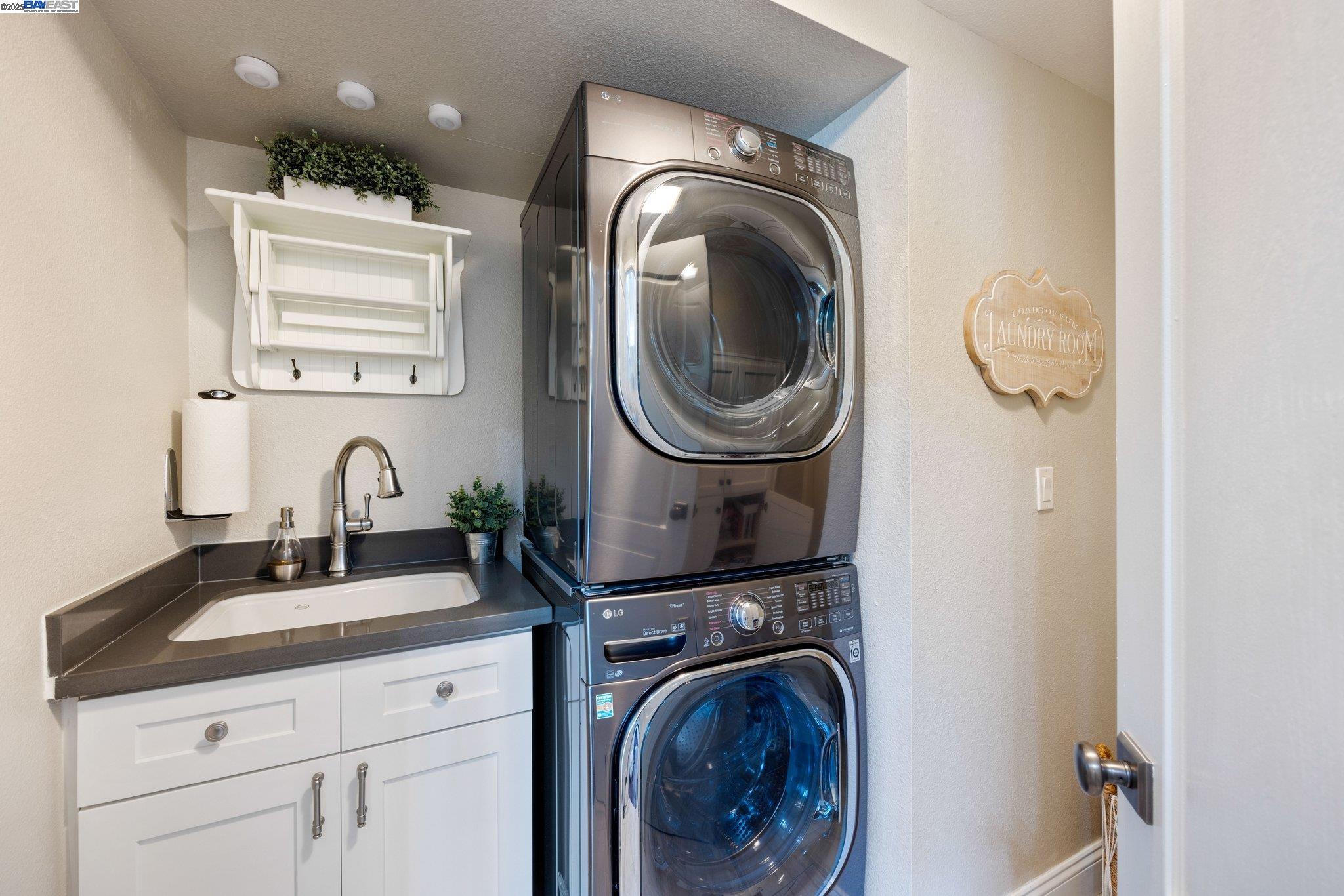 Detail Gallery Image 46 of 58 For 4057 W Lakeshore Dr, San Ramon,  CA 94582 - 3 Beds | 2/1 Baths