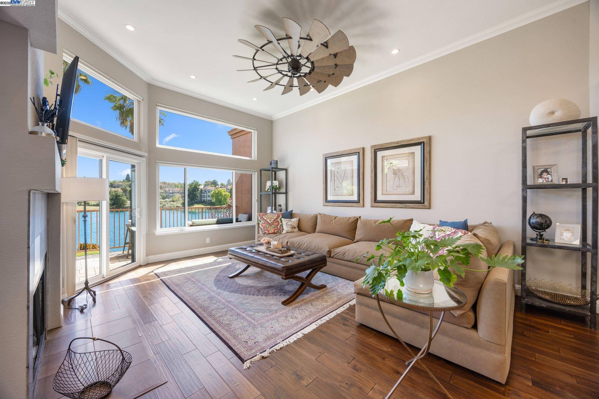 Detail Gallery Image 5 of 58 For 4057 W Lakeshore Dr, San Ramon,  CA 94582 - 3 Beds | 2/1 Baths