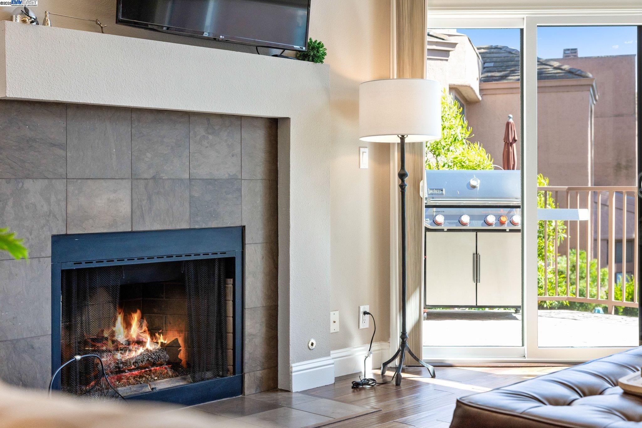 Detail Gallery Image 9 of 58 For 4057 W Lakeshore Dr, San Ramon,  CA 94582 - 3 Beds | 2/1 Baths
