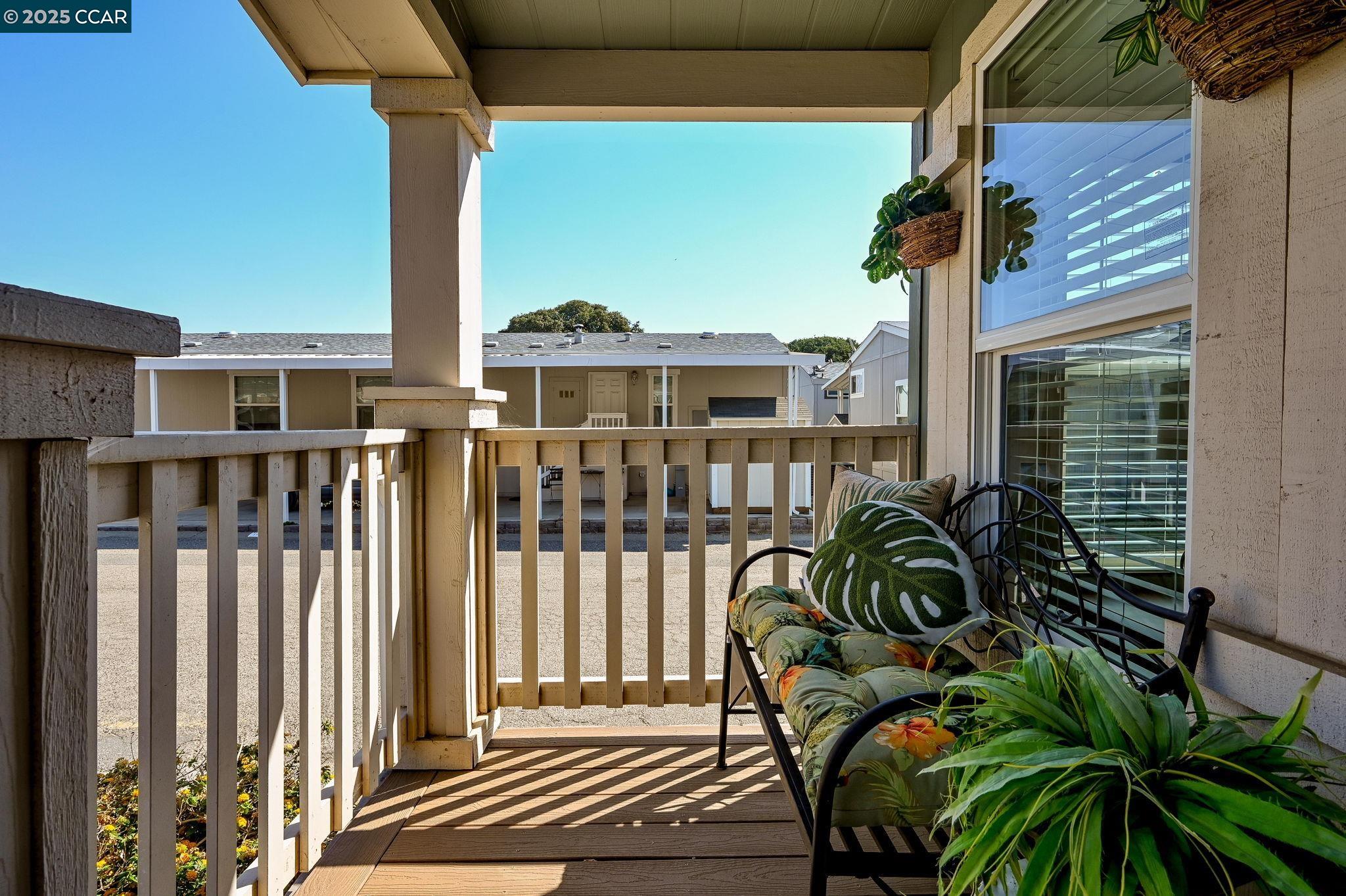 Detail Gallery Image 5 of 26 For 16711 Marsh Creek Rd #109,  Clayton,  CA 94517 - 2 Beds | 2 Baths