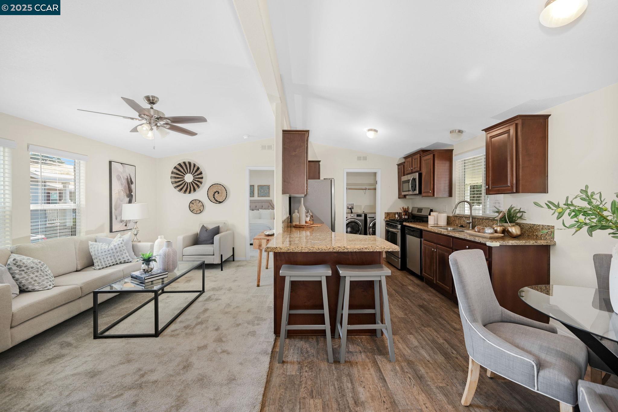 Detail Gallery Image 8 of 26 For 16711 Marsh Creek Rd #109,  Clayton,  CA 94517 - 2 Beds | 2 Baths