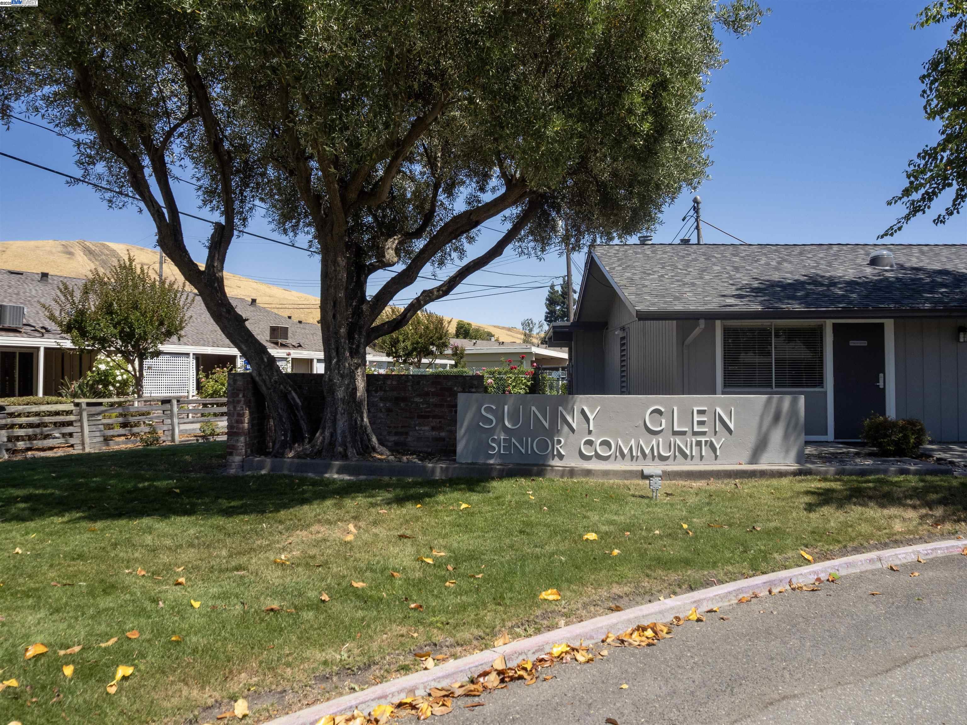 Detail Gallery Image 14 of 19 For 156 Dogwood Pl, San Ramon,  CA 94583 - 2 Beds | 2 Baths